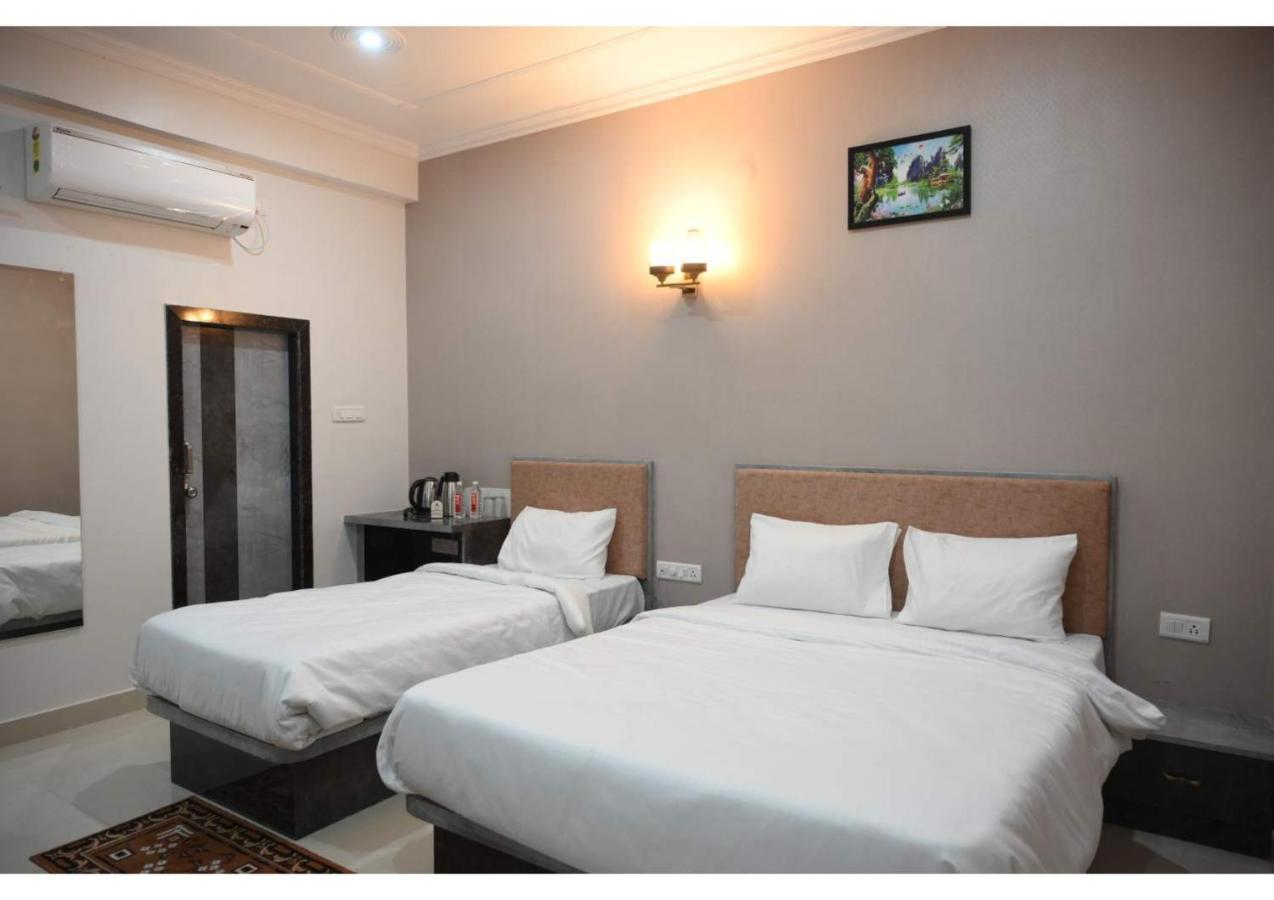 Ganga Kaveri Hotel