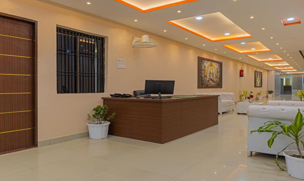 Hotel Itsy Kashi Grand, Bhu 3*