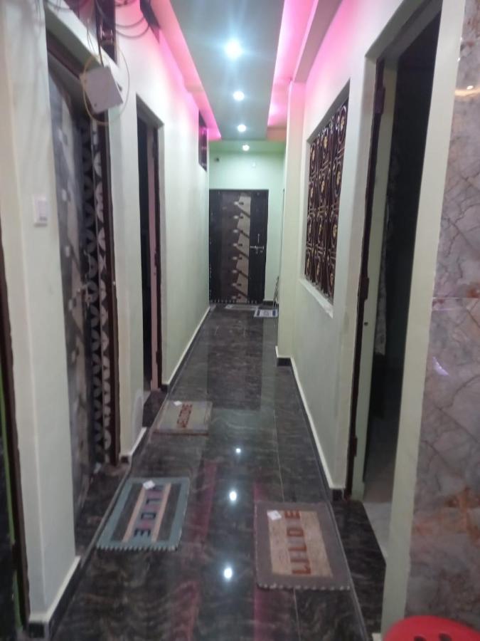 Guest house Swagat Paying Near Ganga River Varanasi