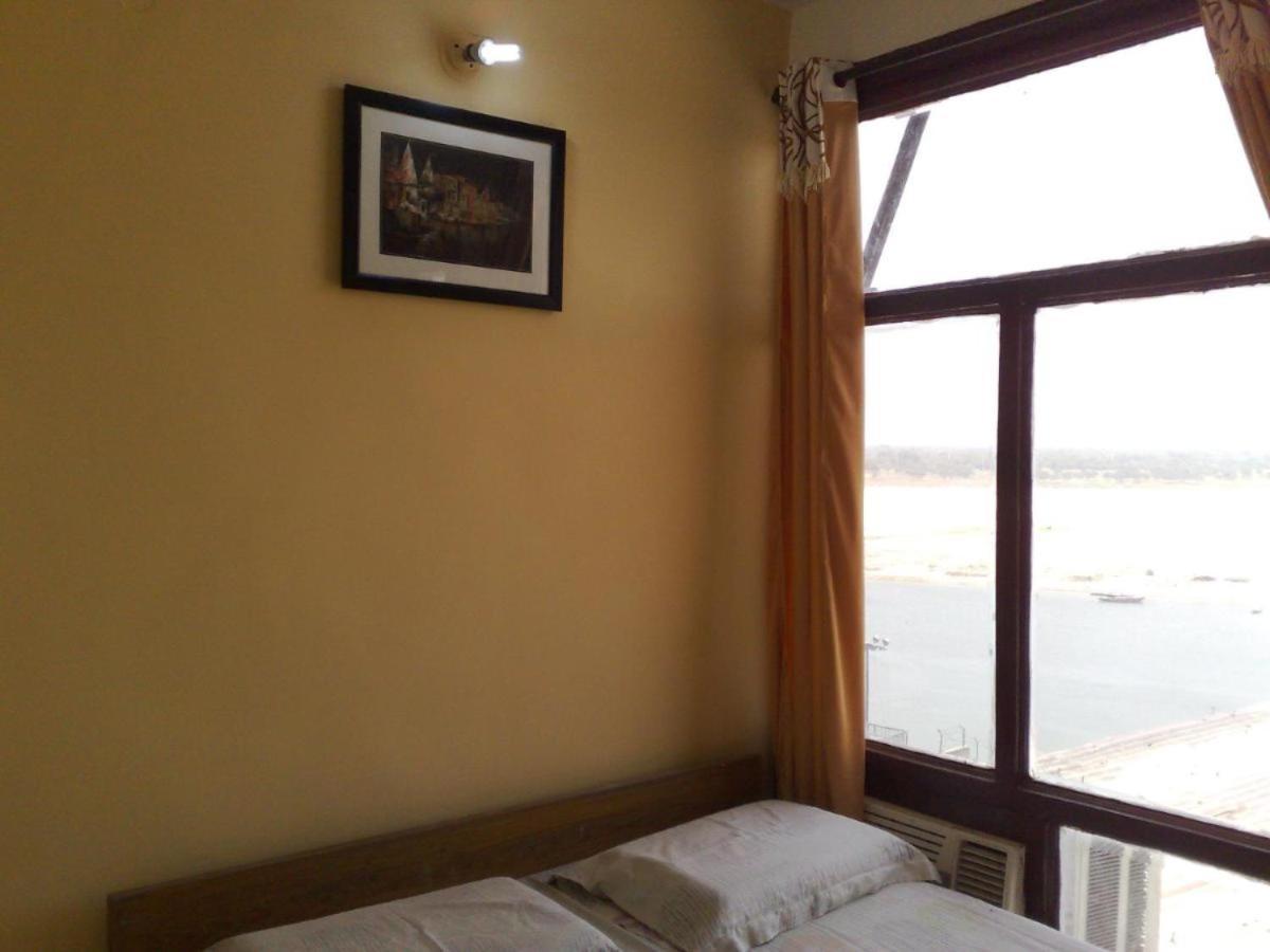 Hotel Grg Shanti Varanasi