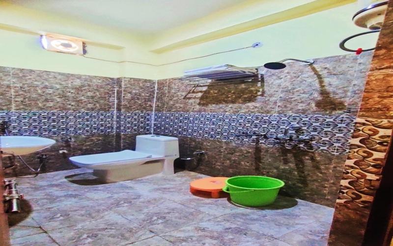 Rudra Paradise Hotel *
