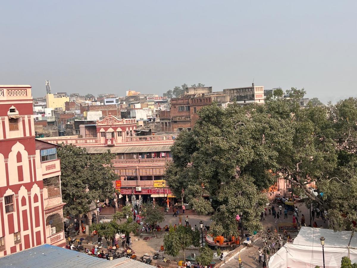 Baba Vishwanath Residency Guest house *