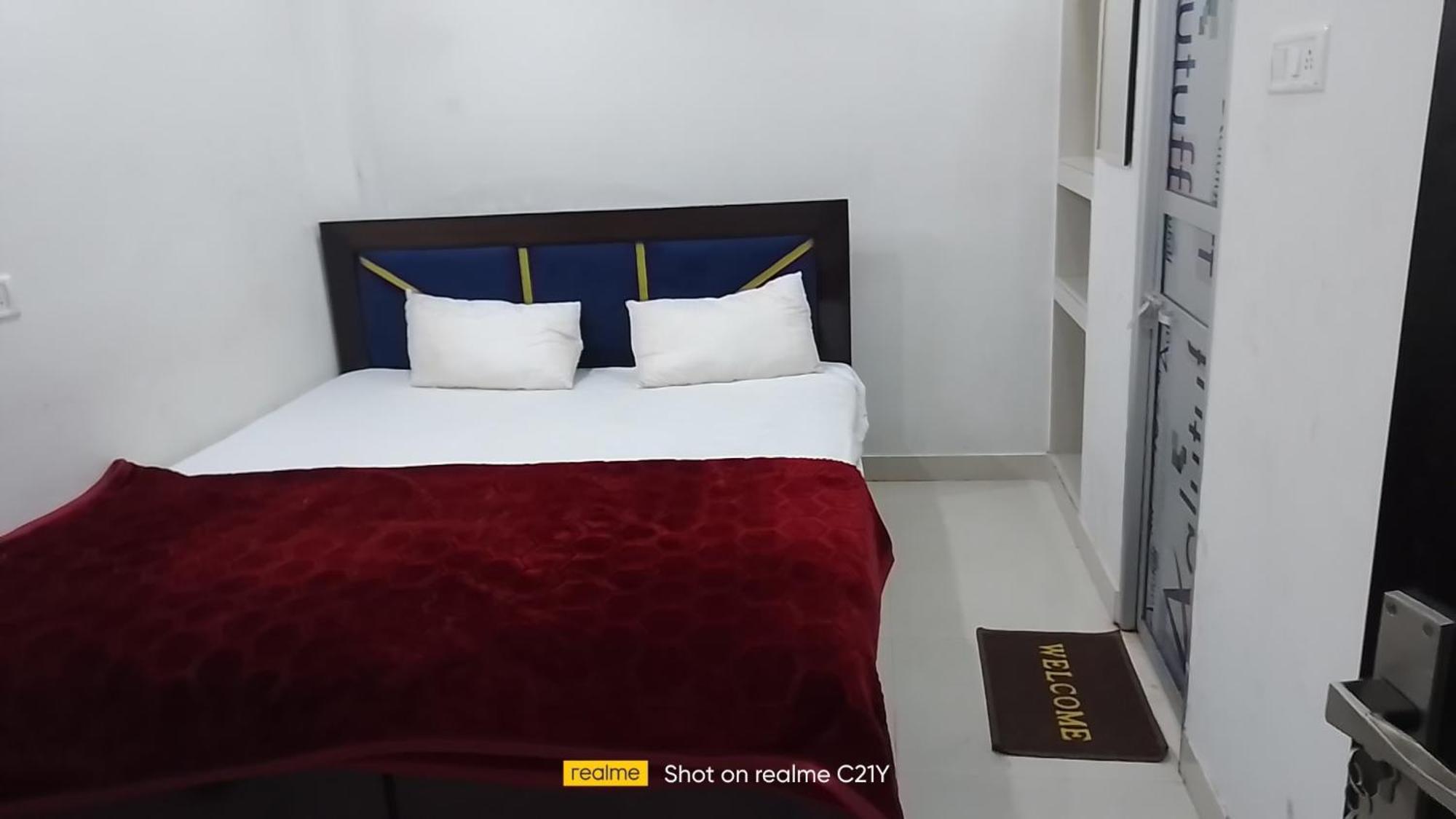 P Durga Palace Guest house