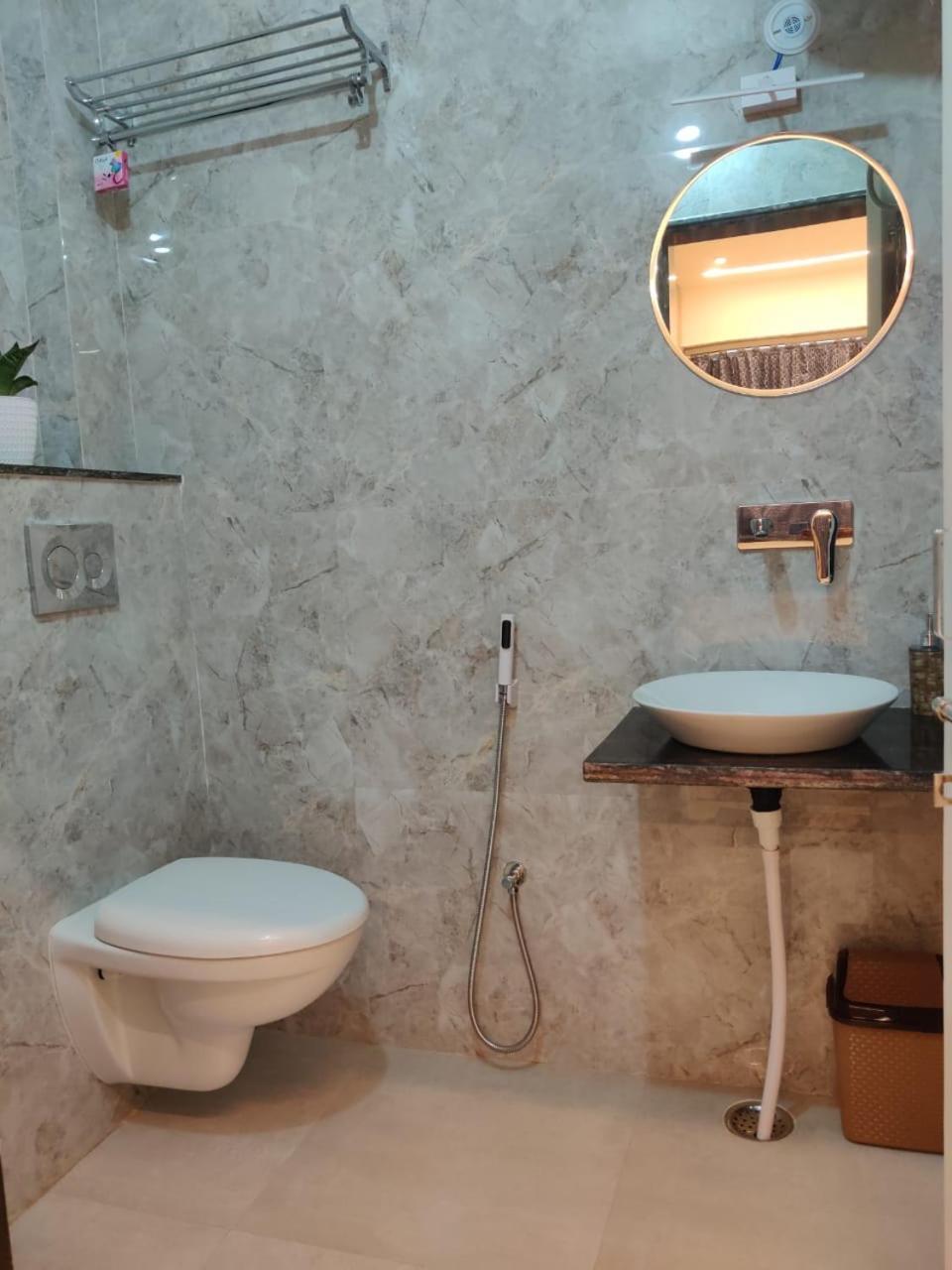 Guest house Tirtha