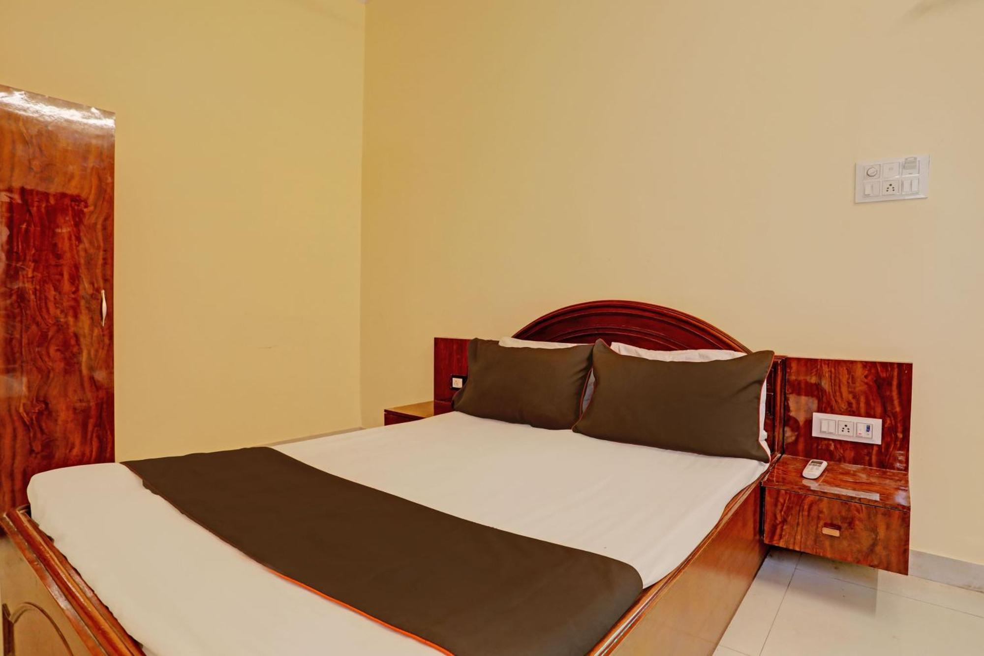 Hotel Oyo Flagship Sawariya Palace 3*