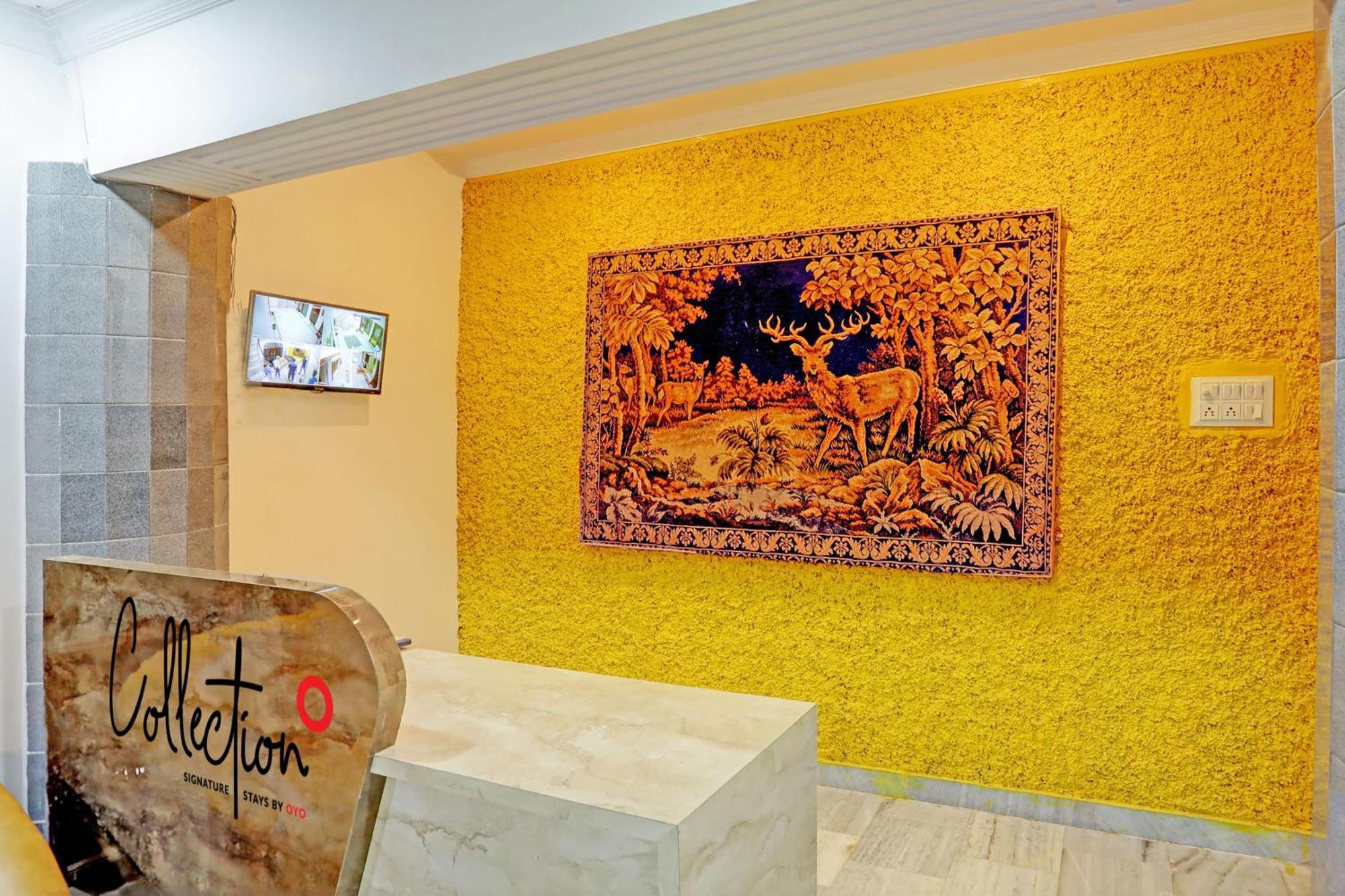 Oyo Flagship Sawariya Palace Varanasi