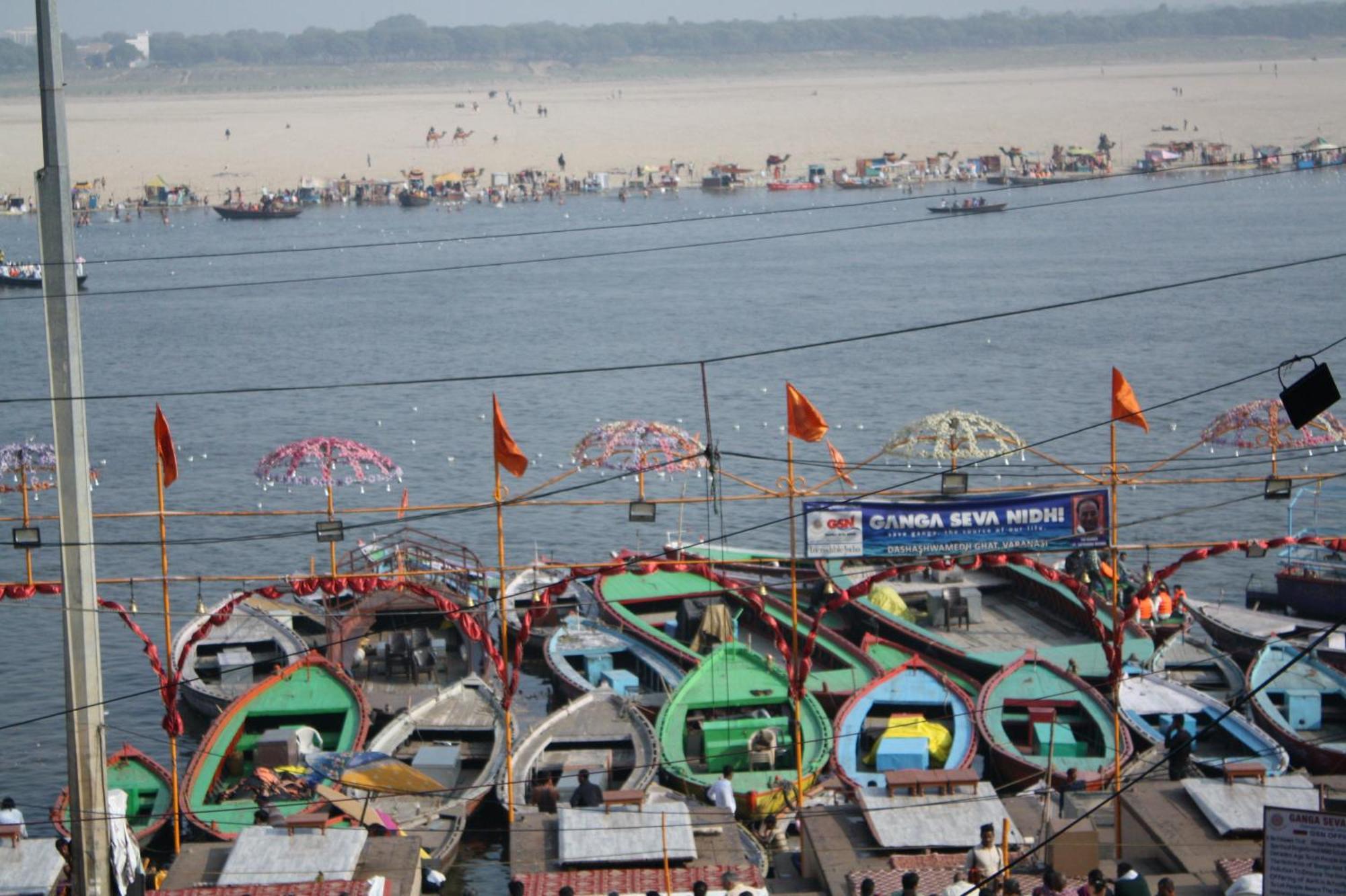Raghunath Palace * Varanasi
