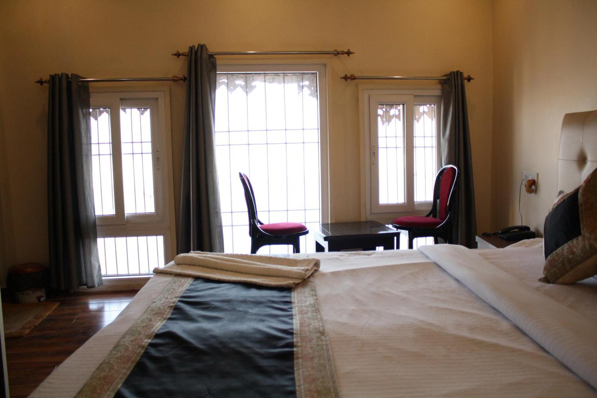 Raghunath Palace Homestay