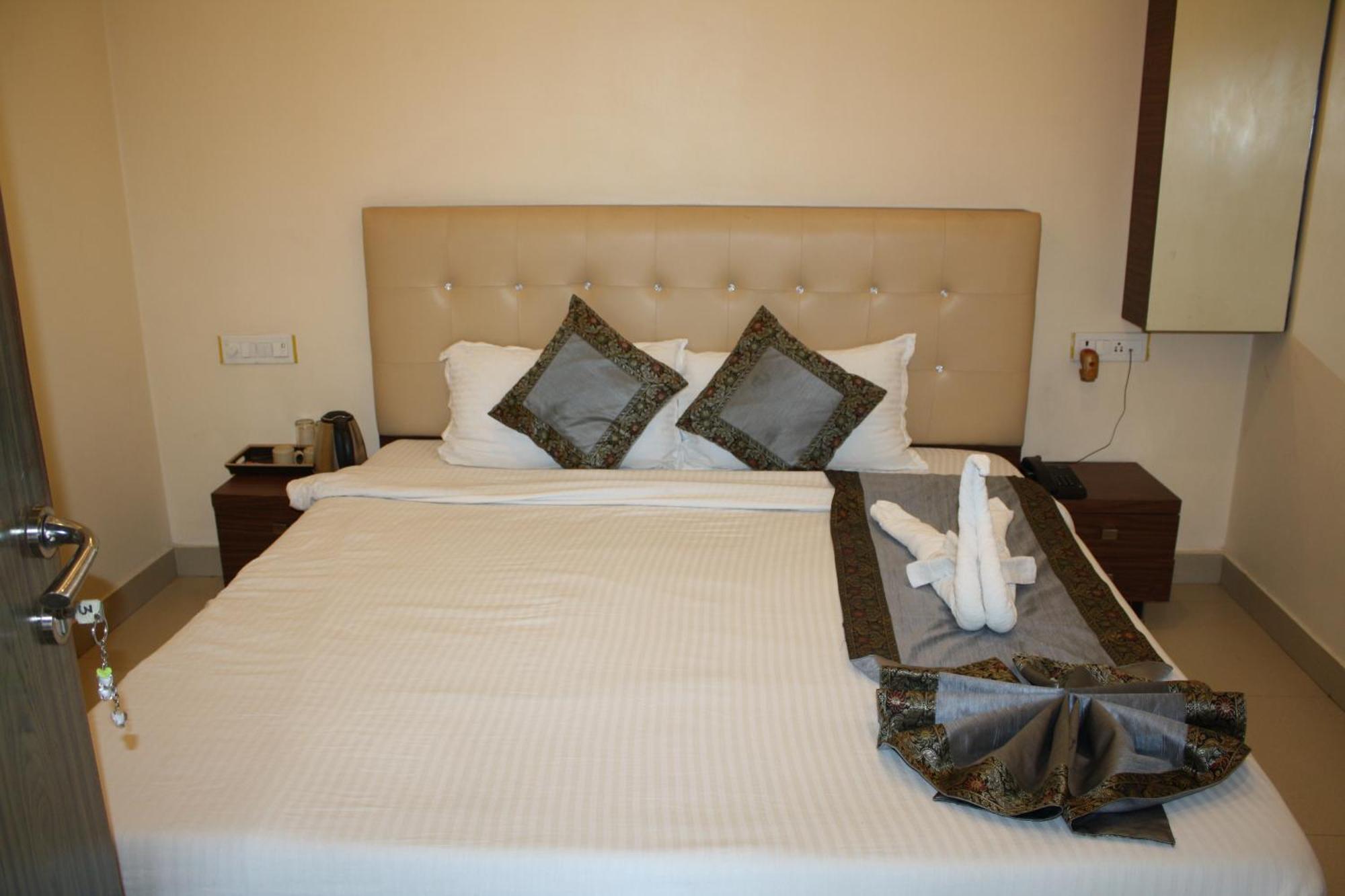 Raghunath Palace Homestay Varanasi