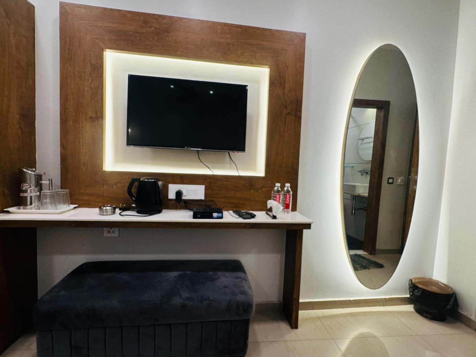 Hotel Deva Varanasi