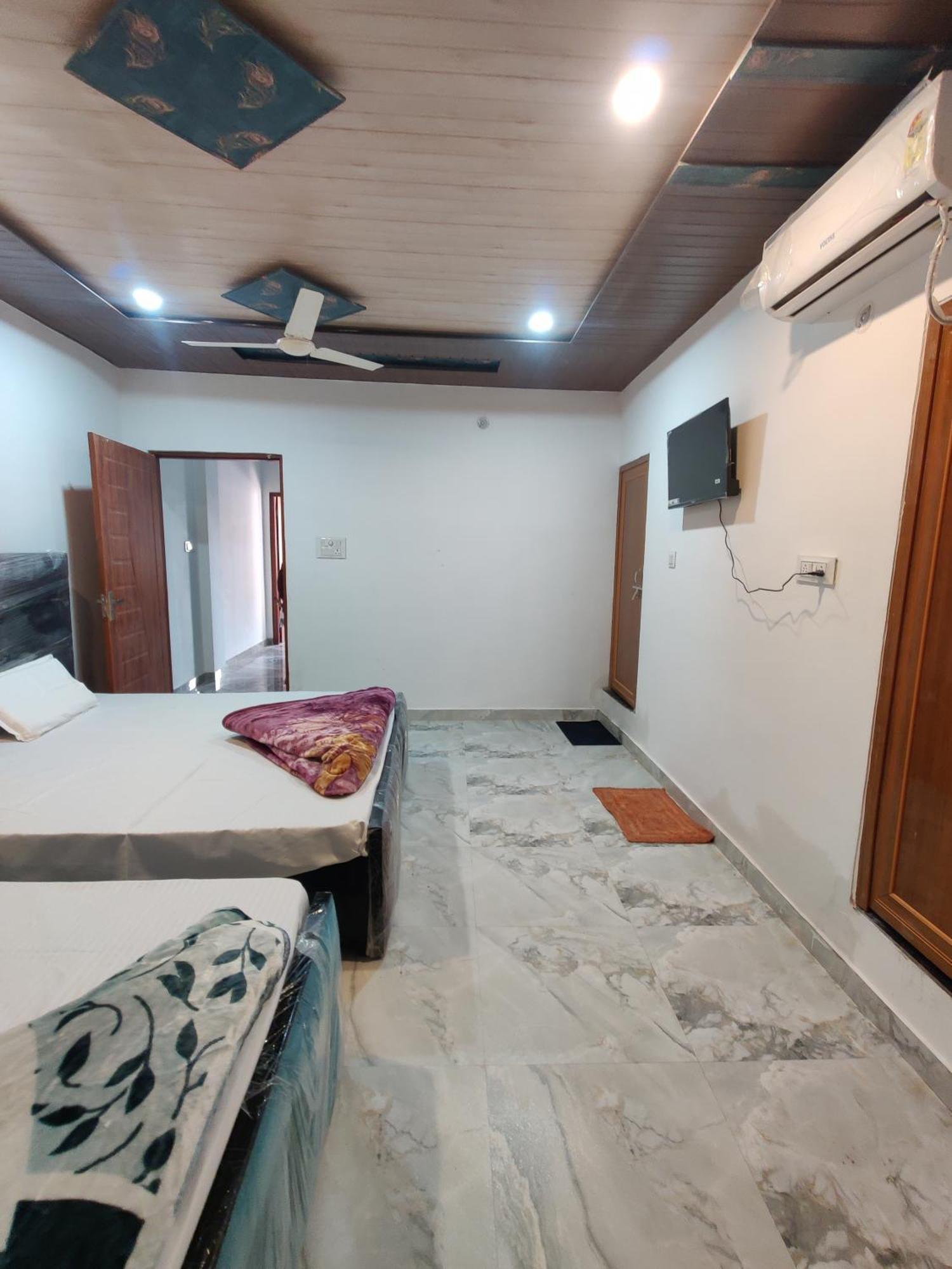 Hotel Rama Varanasi