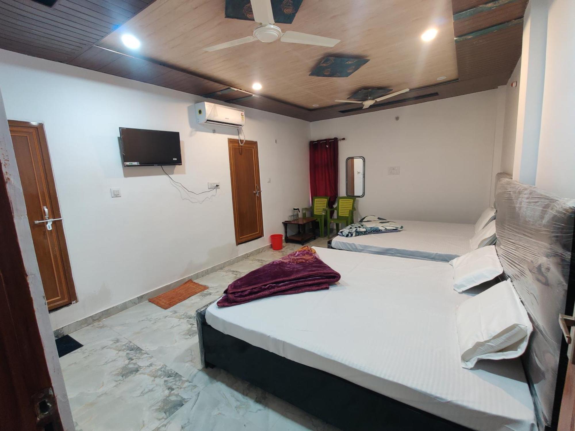 Hotel Rama Varanasi