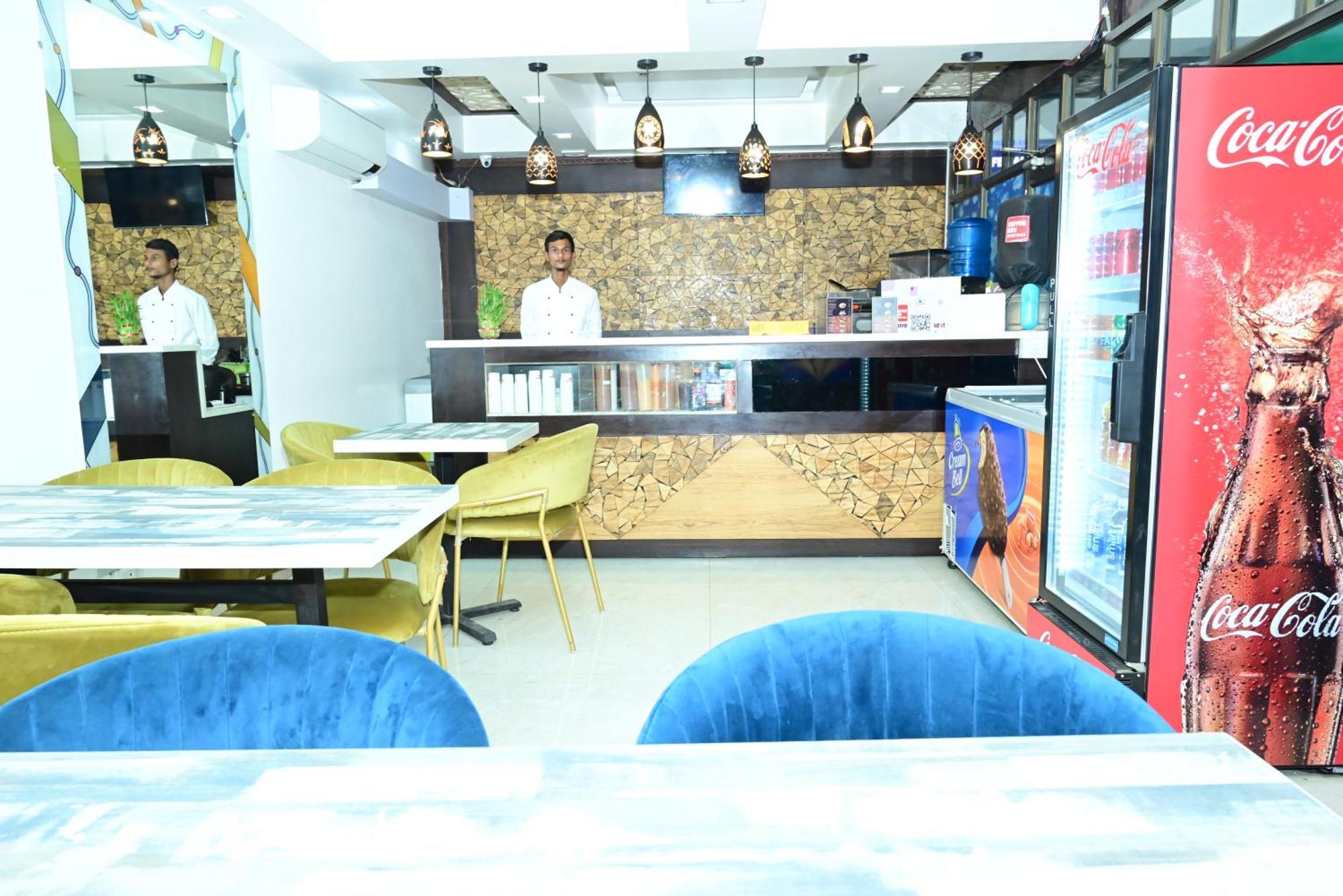Sgt Plaza Guest house 3*