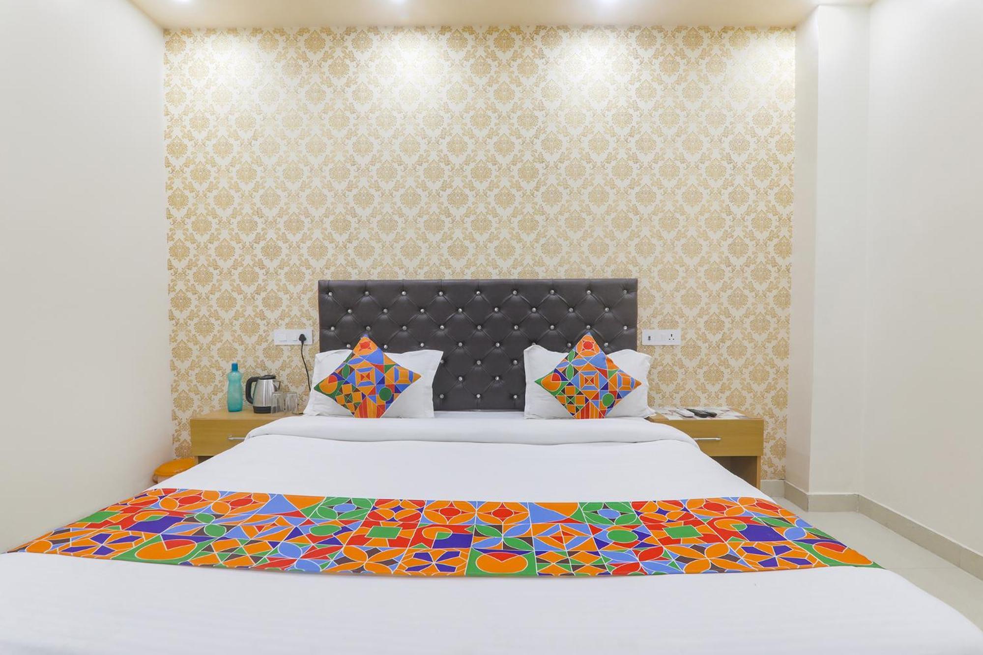 Hotel Fabhotel Us
