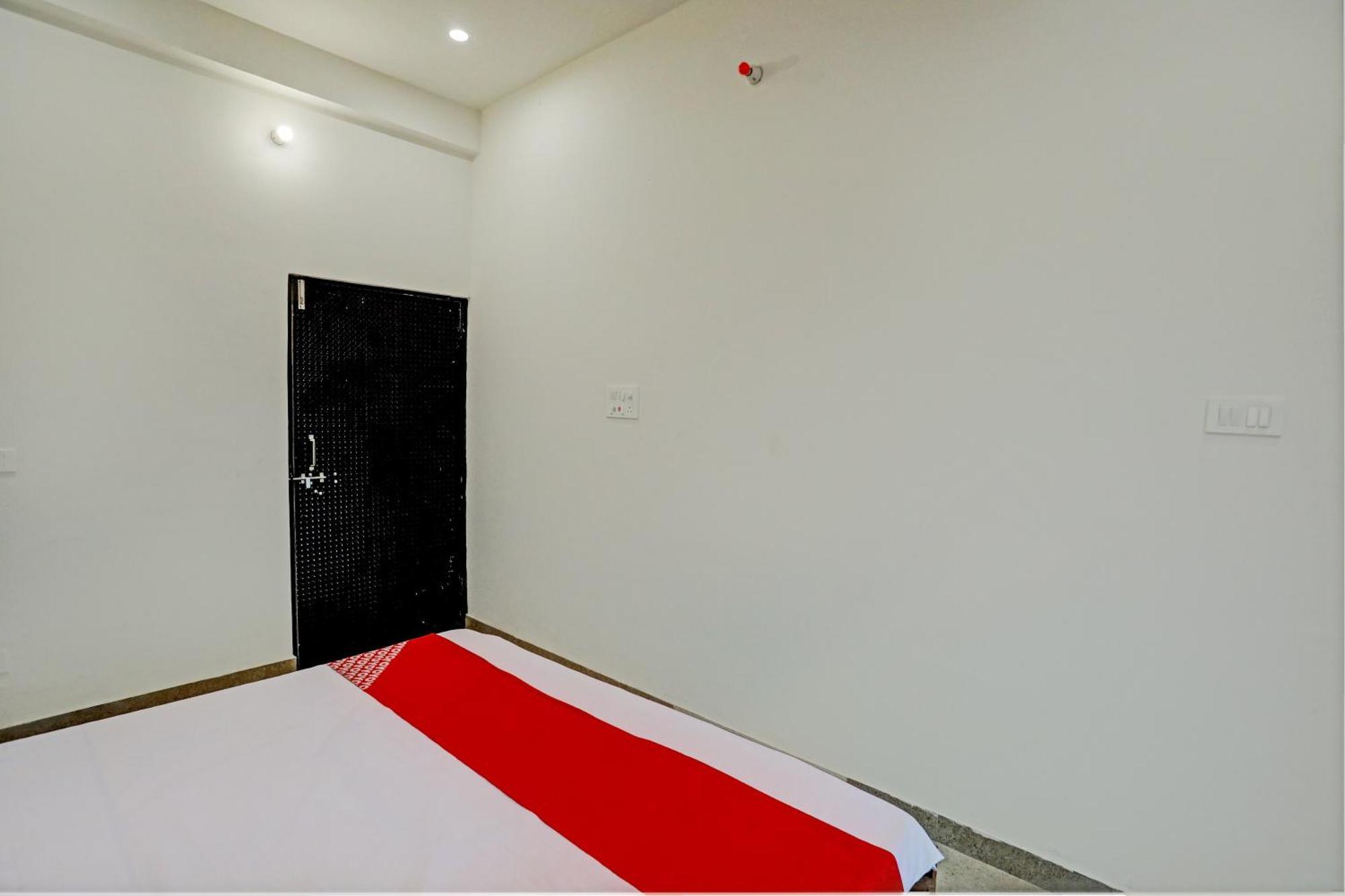 Hotel Hotel O Bhardwaj