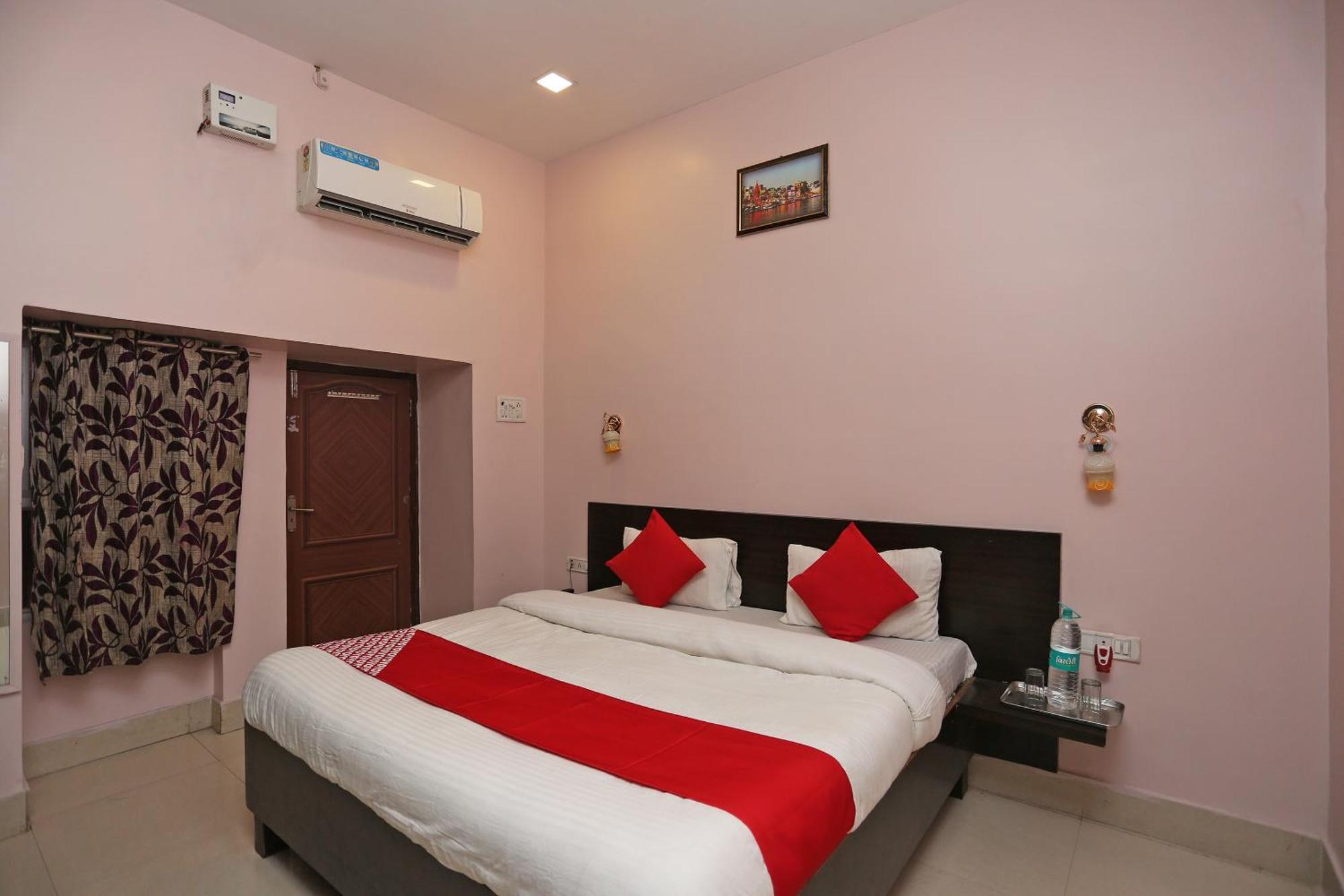 Oyo Shri Krishna Hotel Varanasi