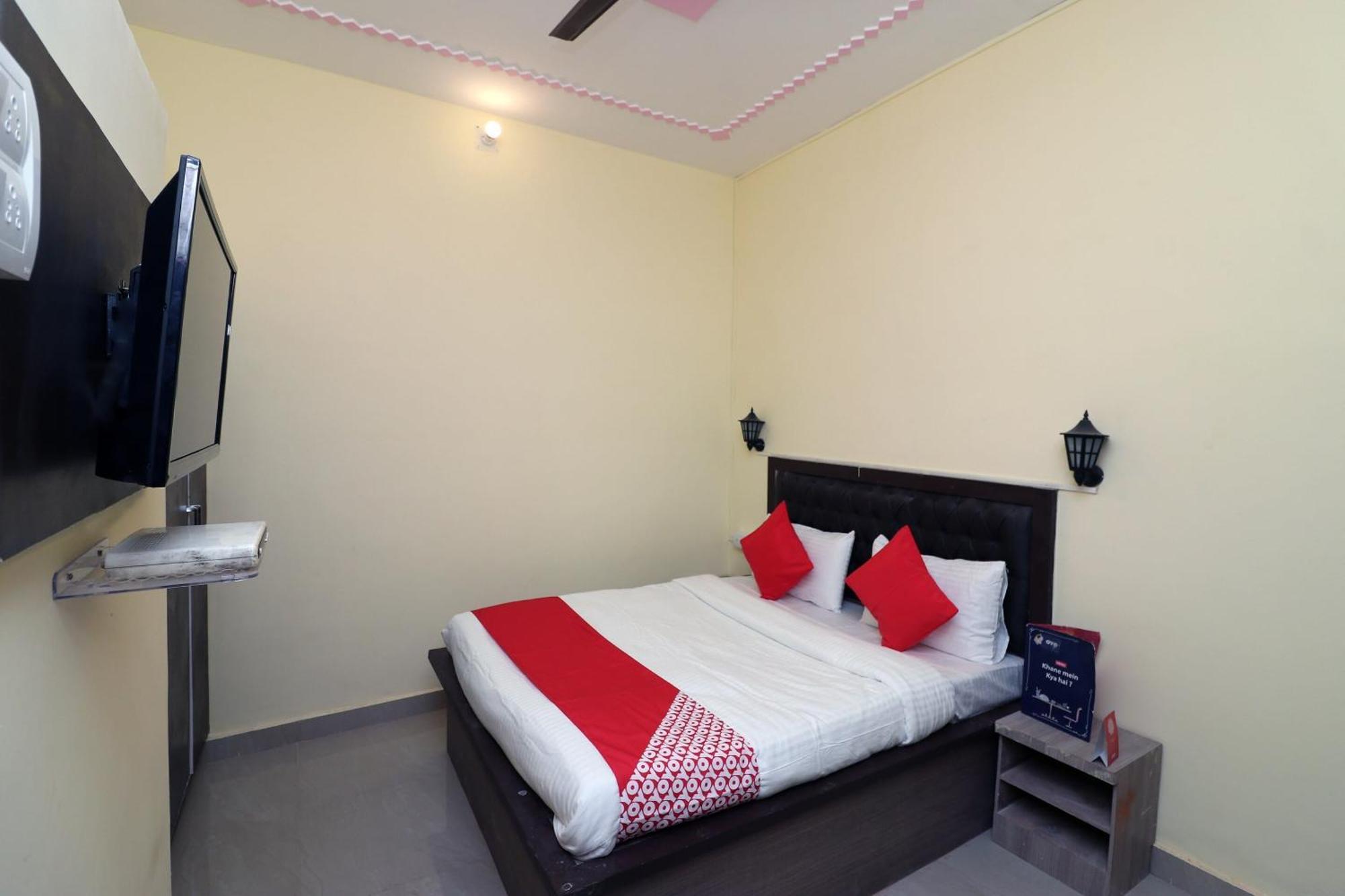 Collection O Sandhya Hotel 3*