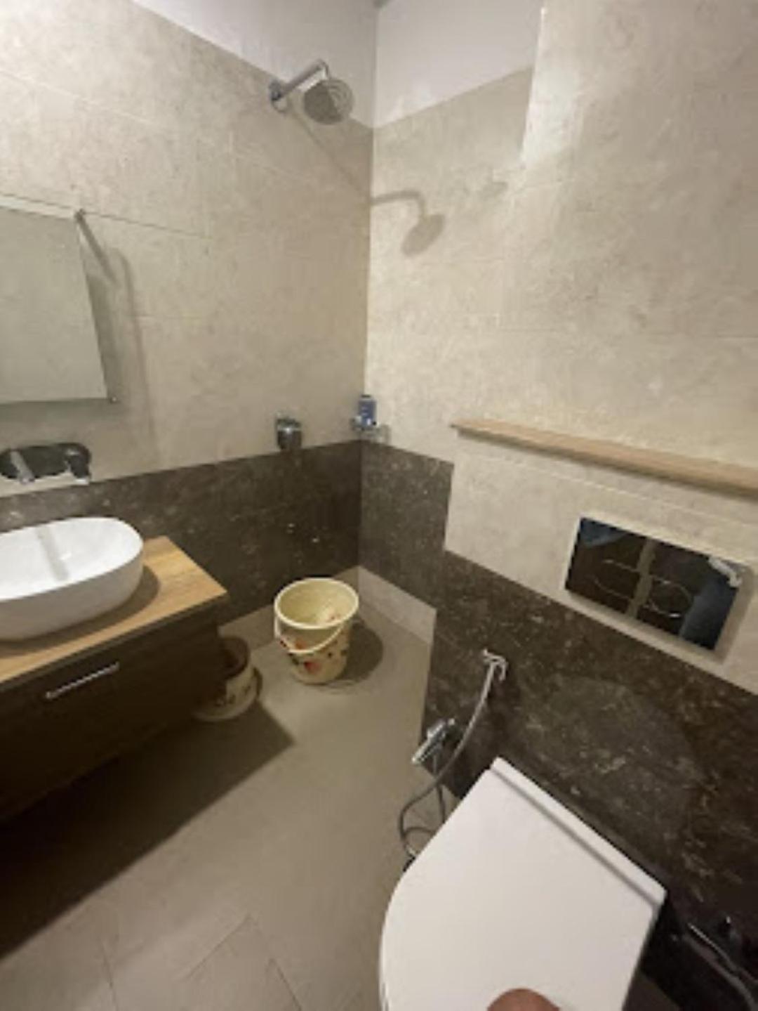 Sri Balaji , 3*