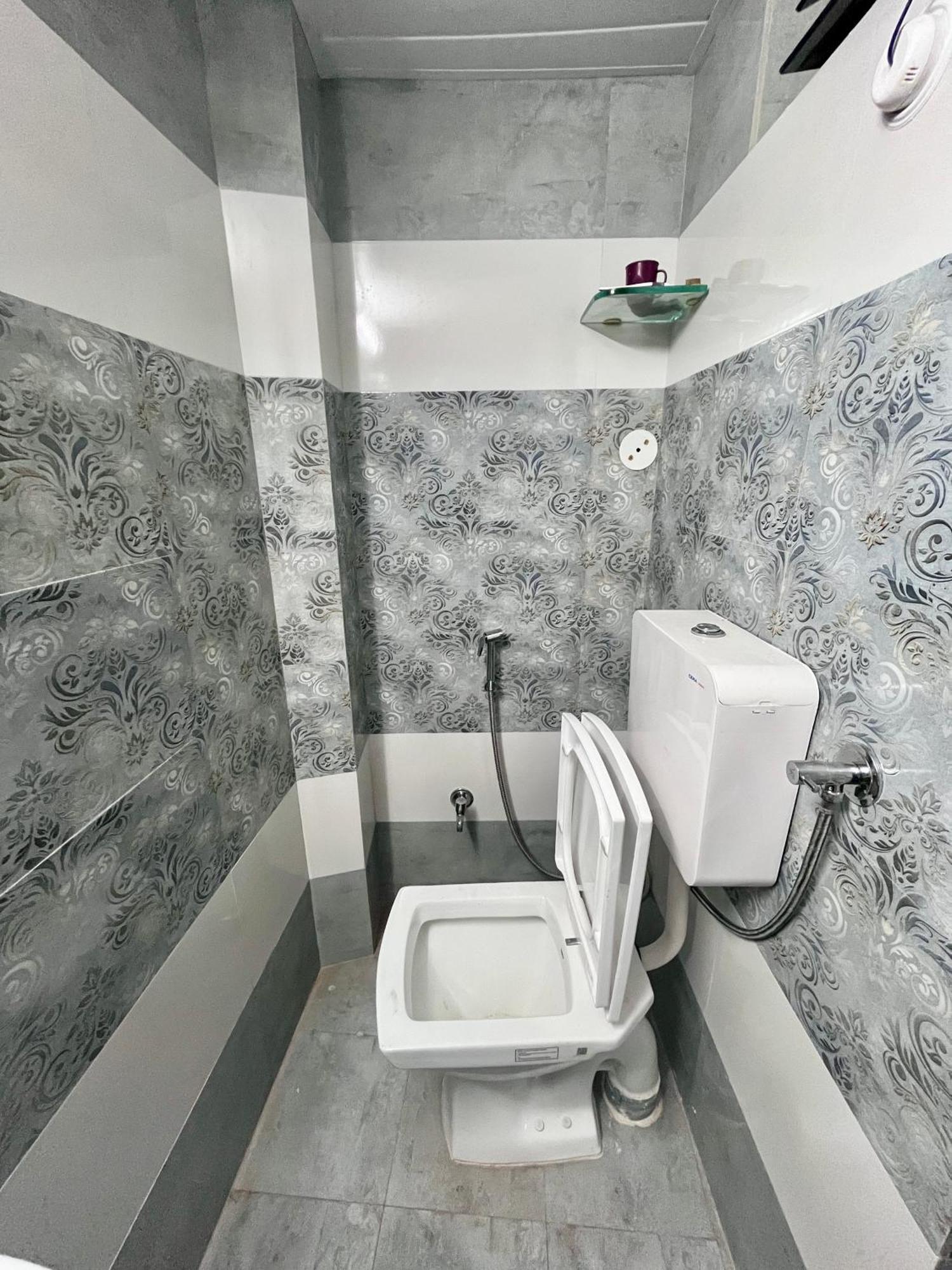 Trilok Residency - Dashashwamedh * Varanasi