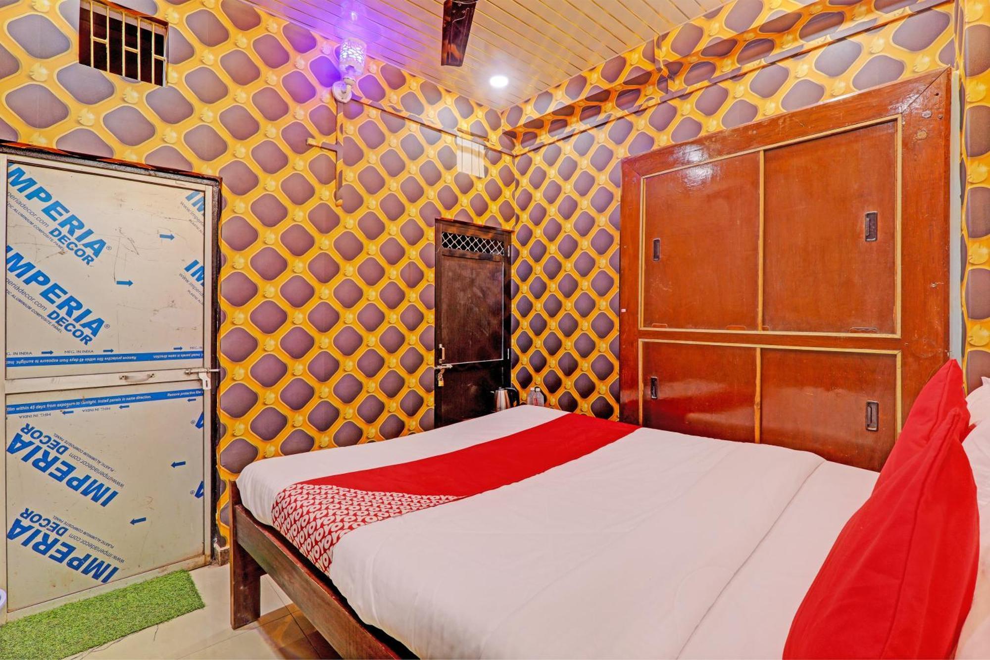 Hotel Oyo Flagship Manjushree P.