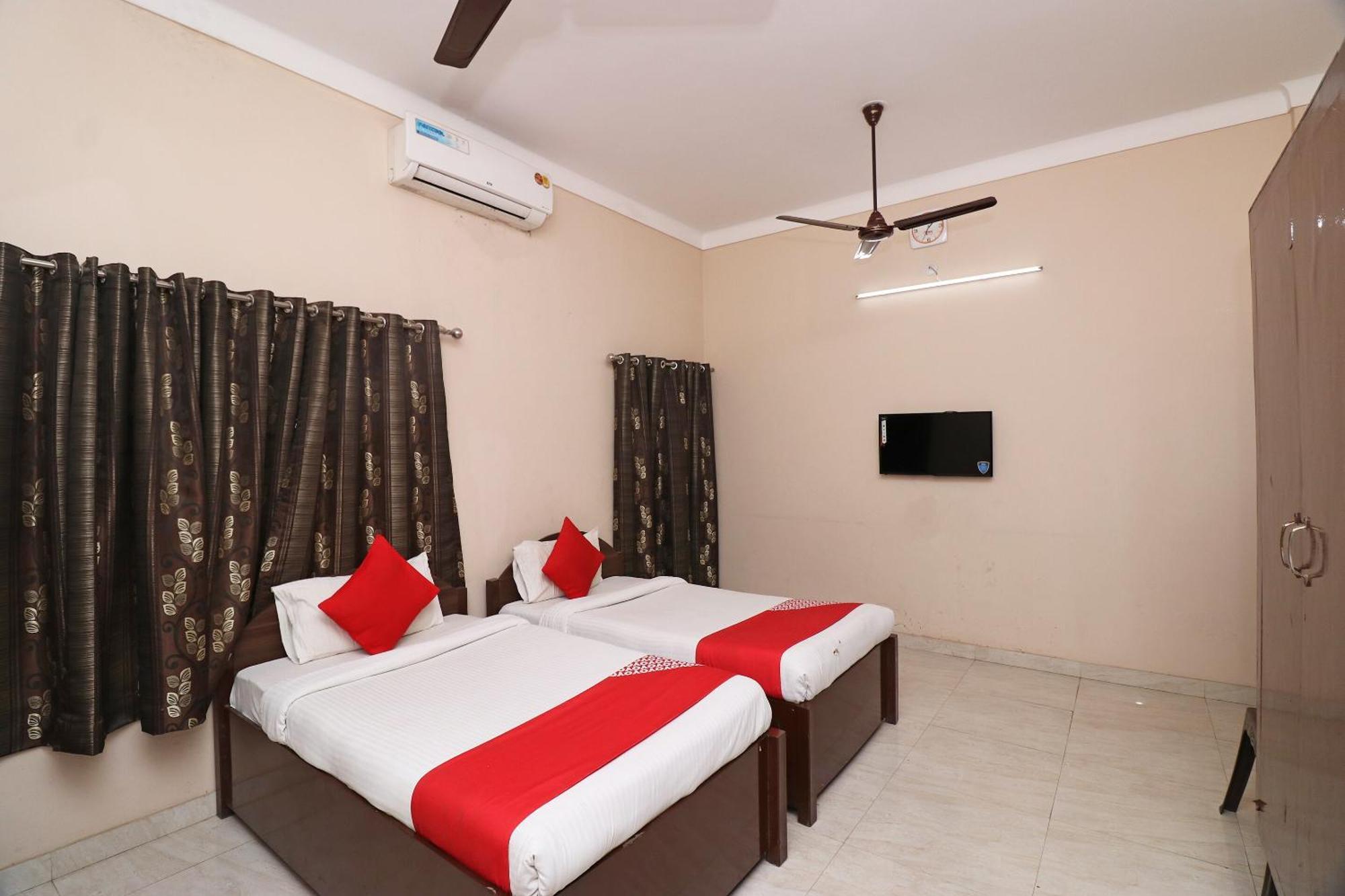 Flagship Chandra Prabha Hotel Varanasi