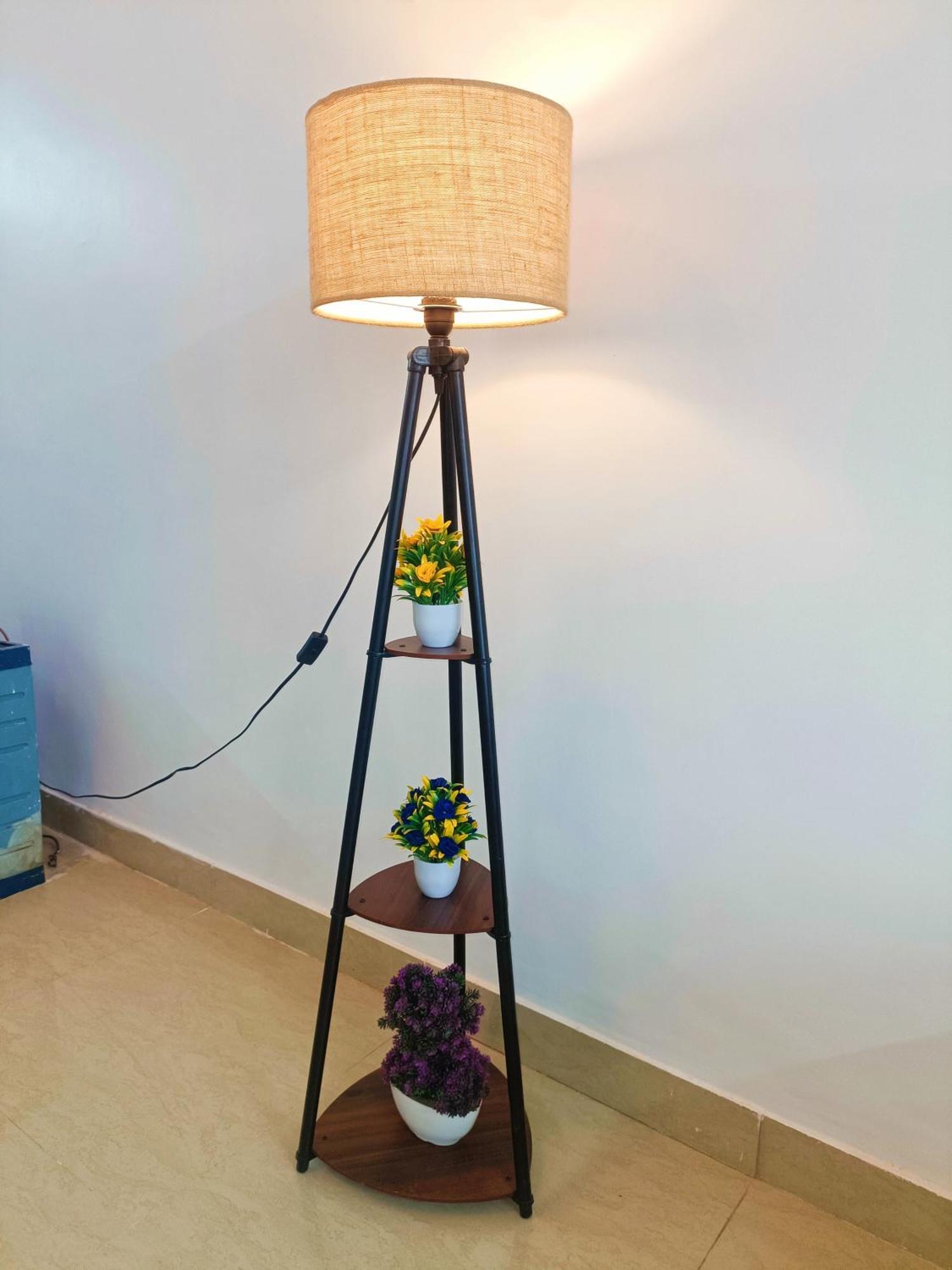 Pretty Garden View 3bhk Furnished Flat Near Kashi Vishwanath Temple