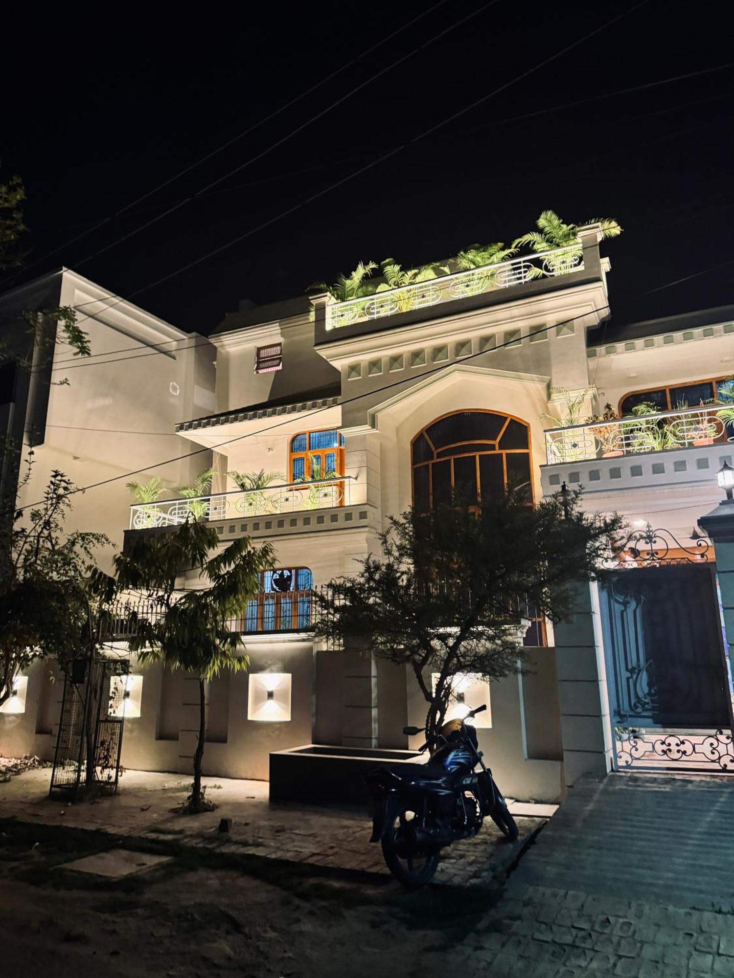 Villa Riya - Entire Varanasi