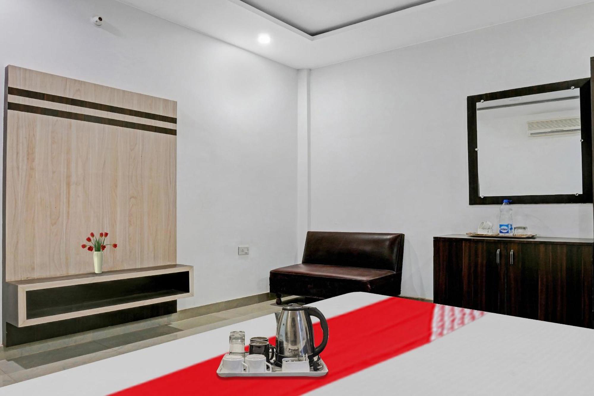 Hotel O Paradise Varanasi