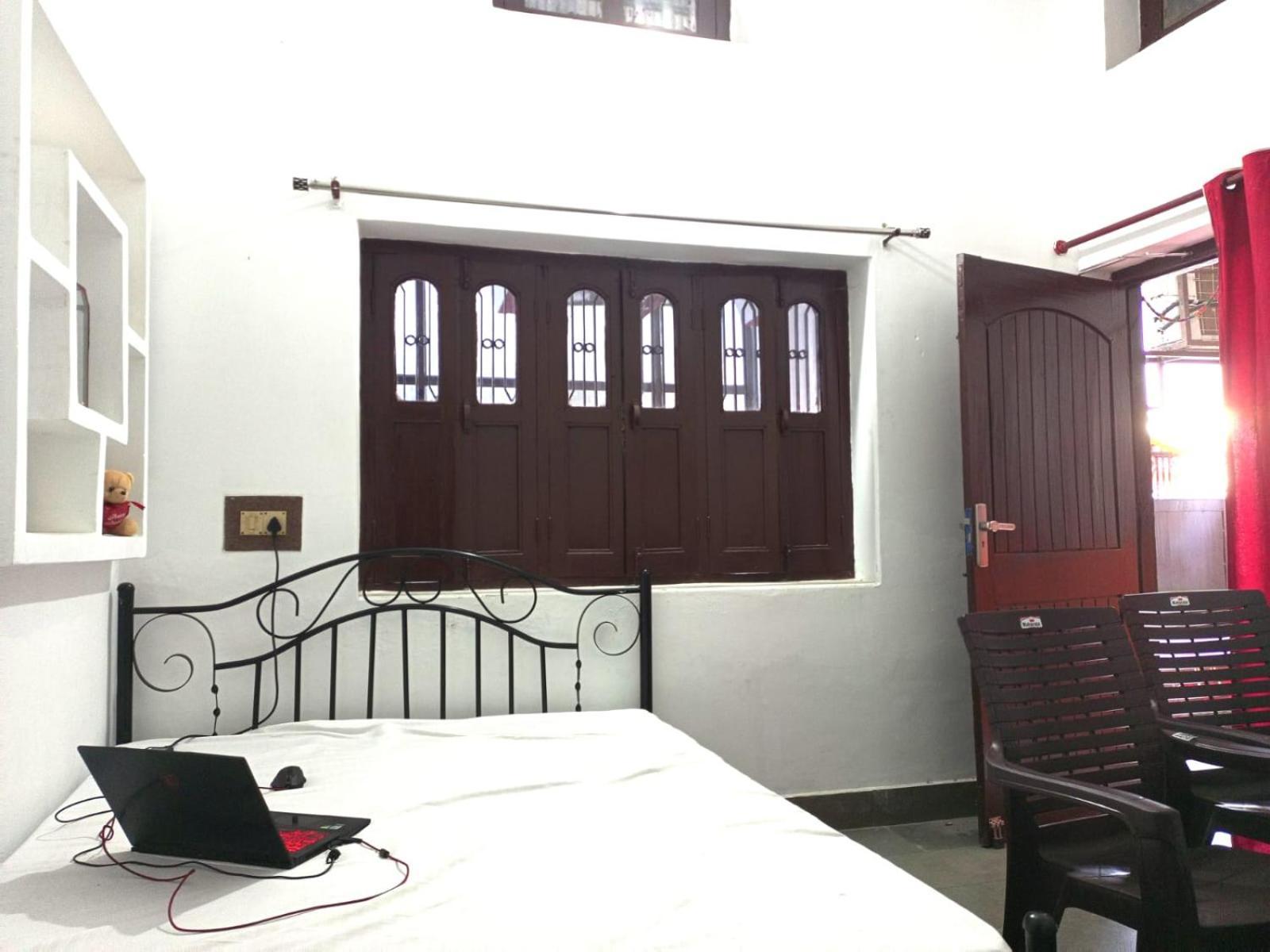 Baba Varanasi
