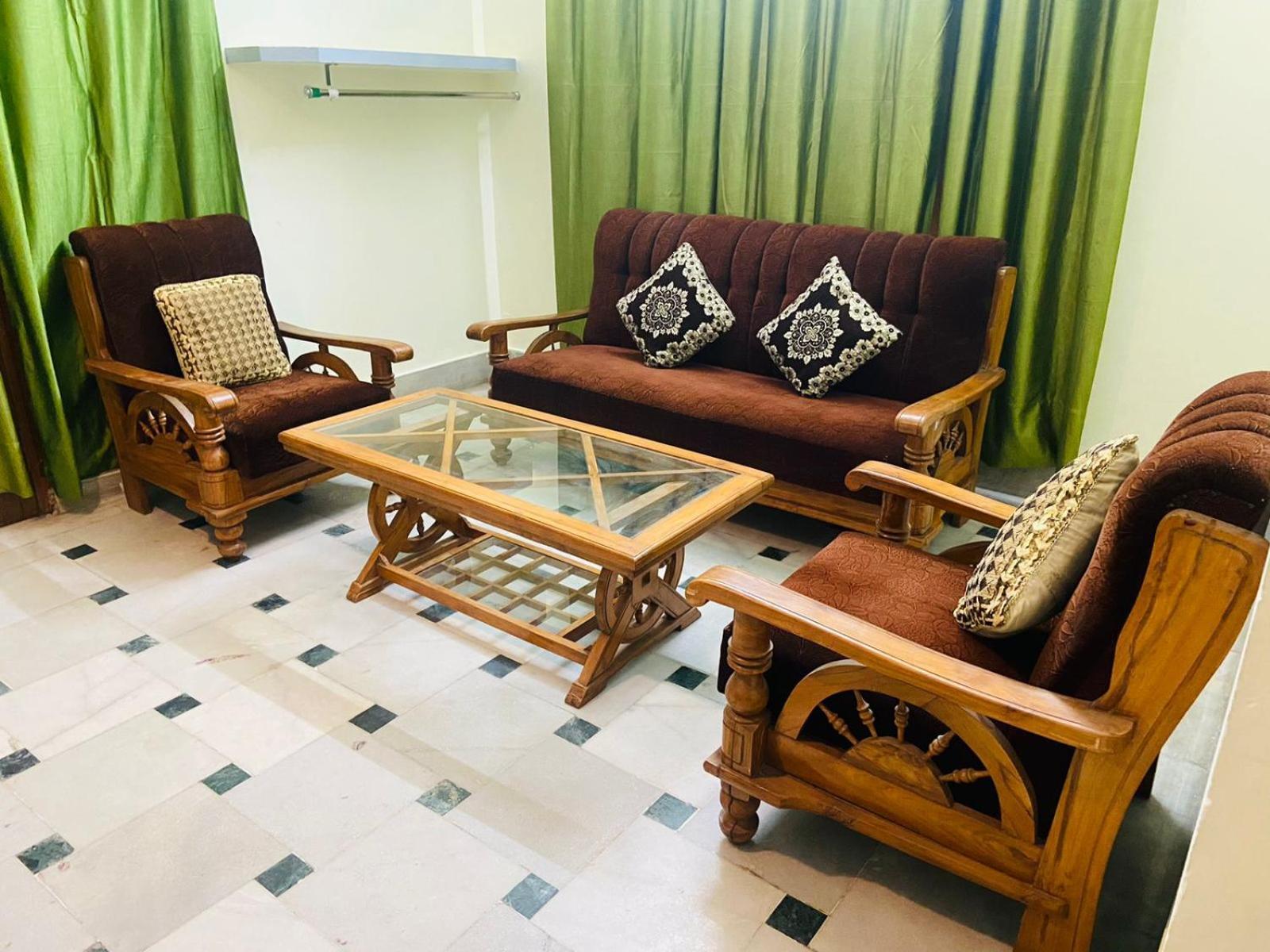 The Kaner House Apartment Varanasi