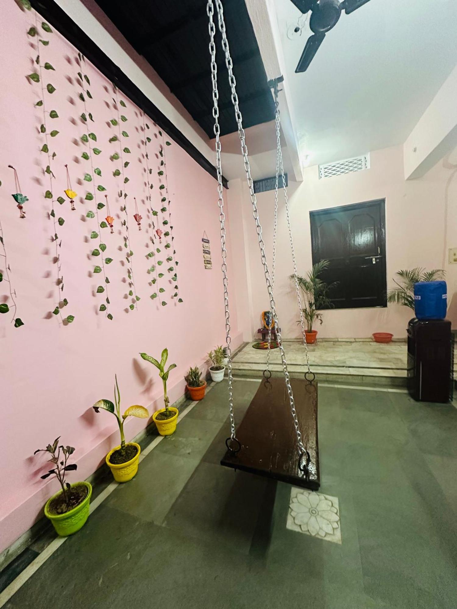 Apartment Kant Kutir