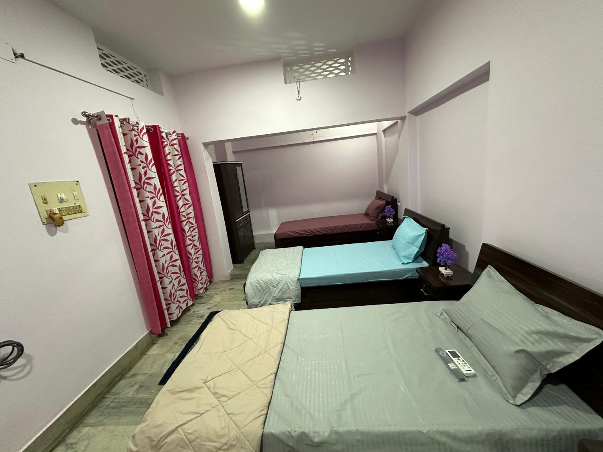 Kant Kutir * Varanasi