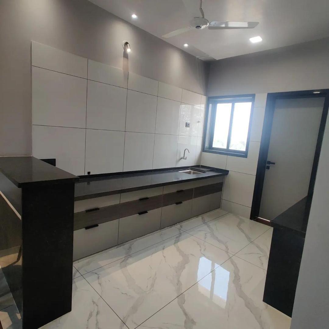 3bhk Flat Near Kashi Vishwanath Temple Apartment