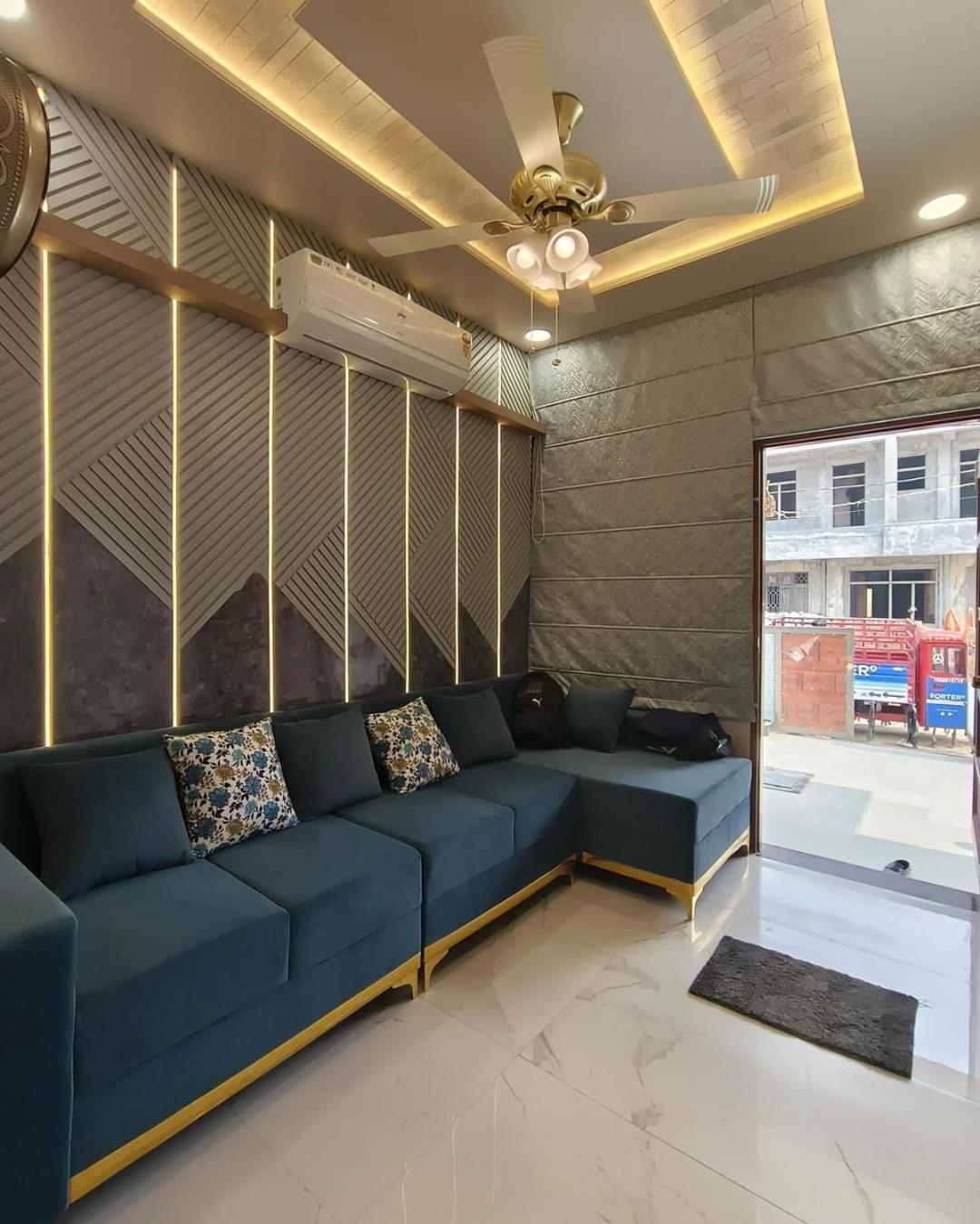 3bhk Flat Near Kashi Vishwanath Temple Apartment