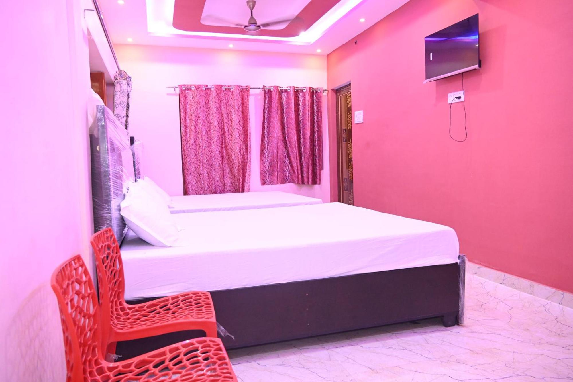 Guest house Swagat Paying Near Ganga River Varanasi