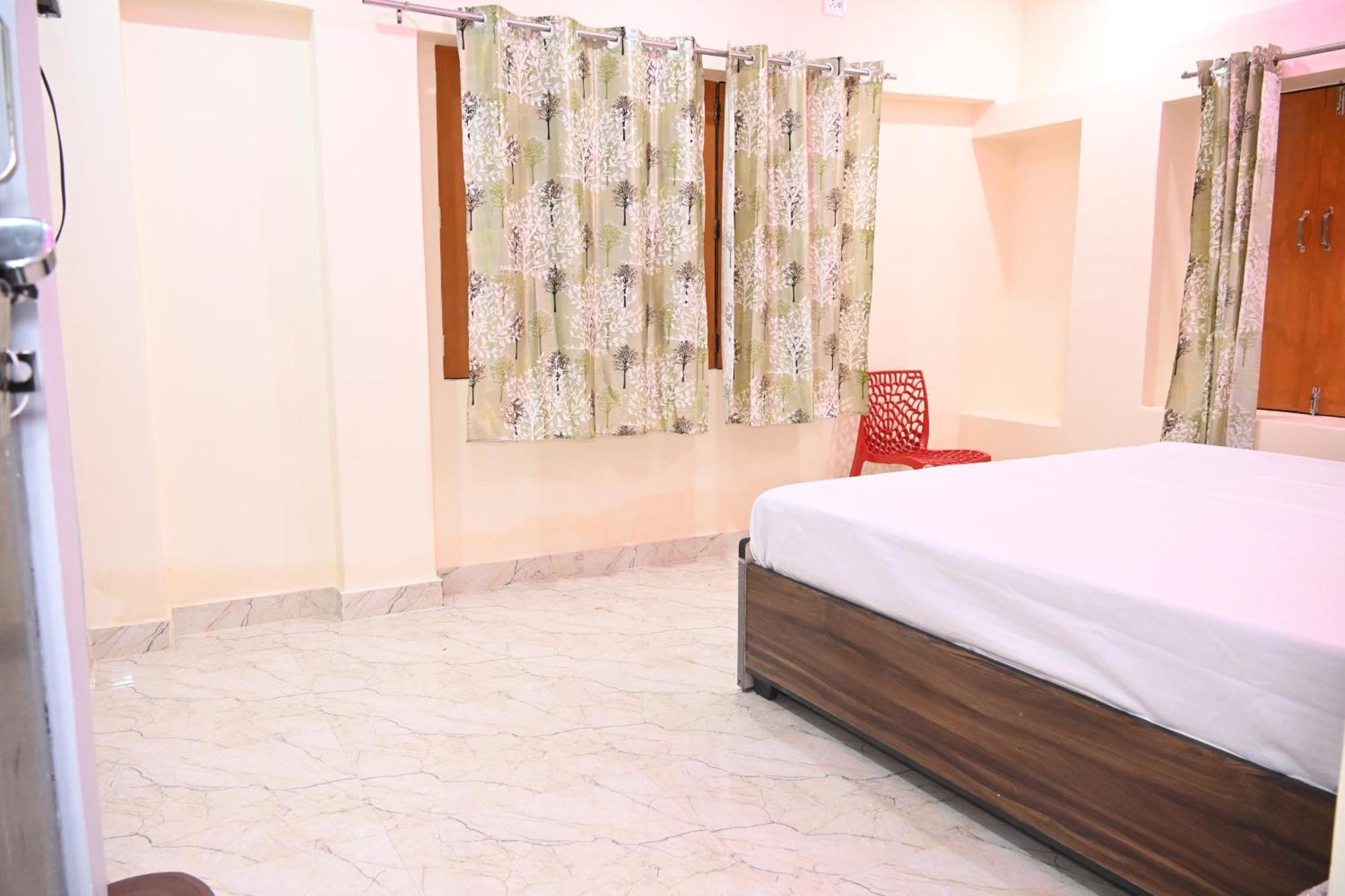 Guest house Swagat Paying Near Ganga River Varanasi