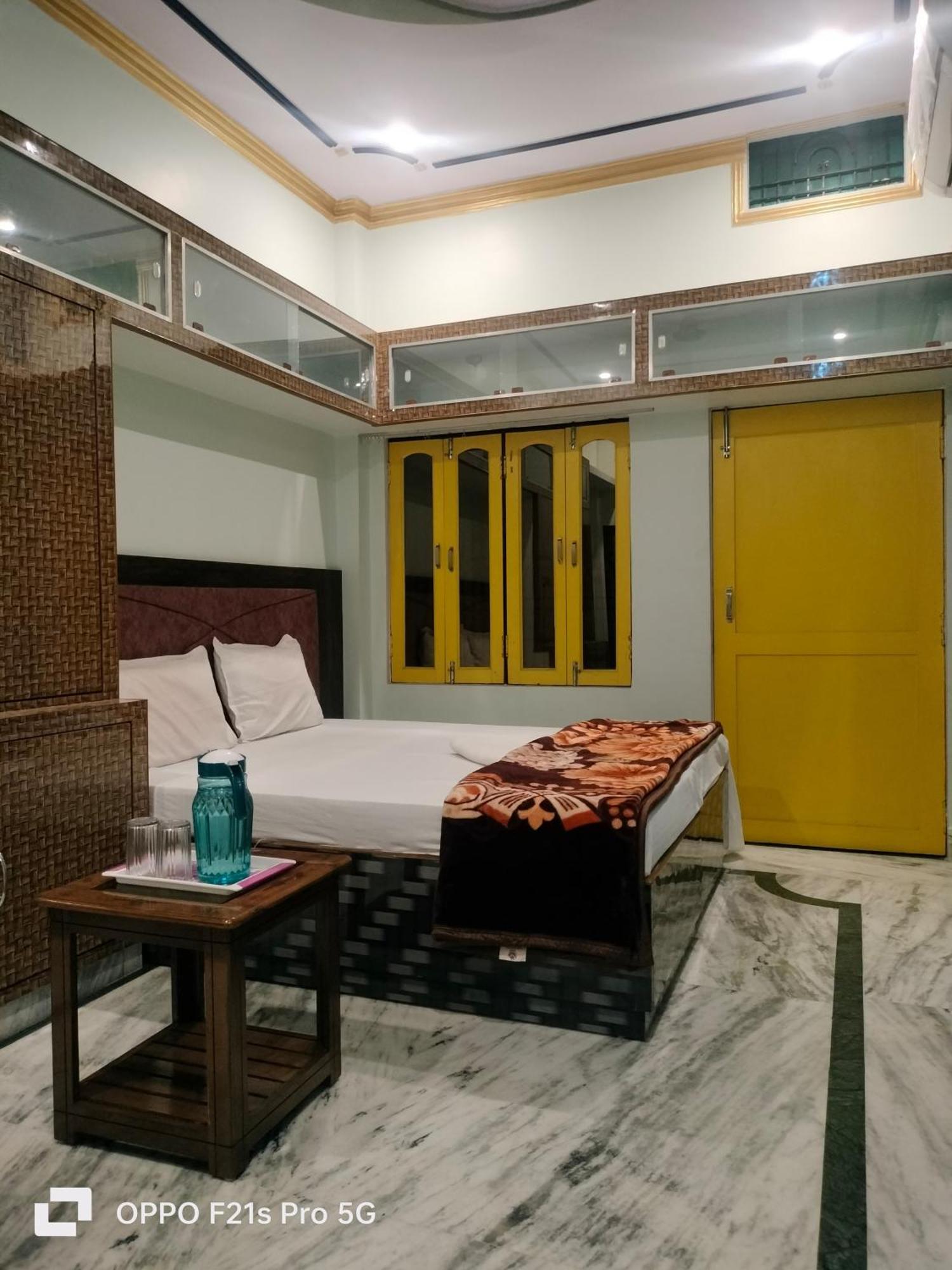 Guest house Nidhivan P. Varanasi