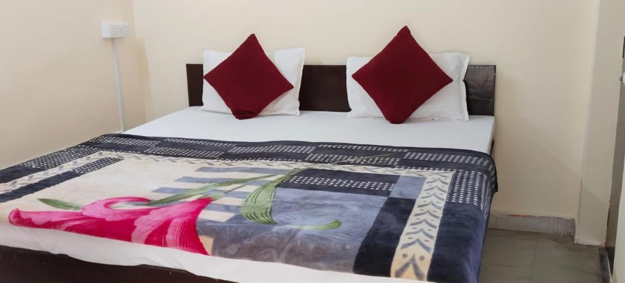 Guest house Rohit Paying Assi Ghat *