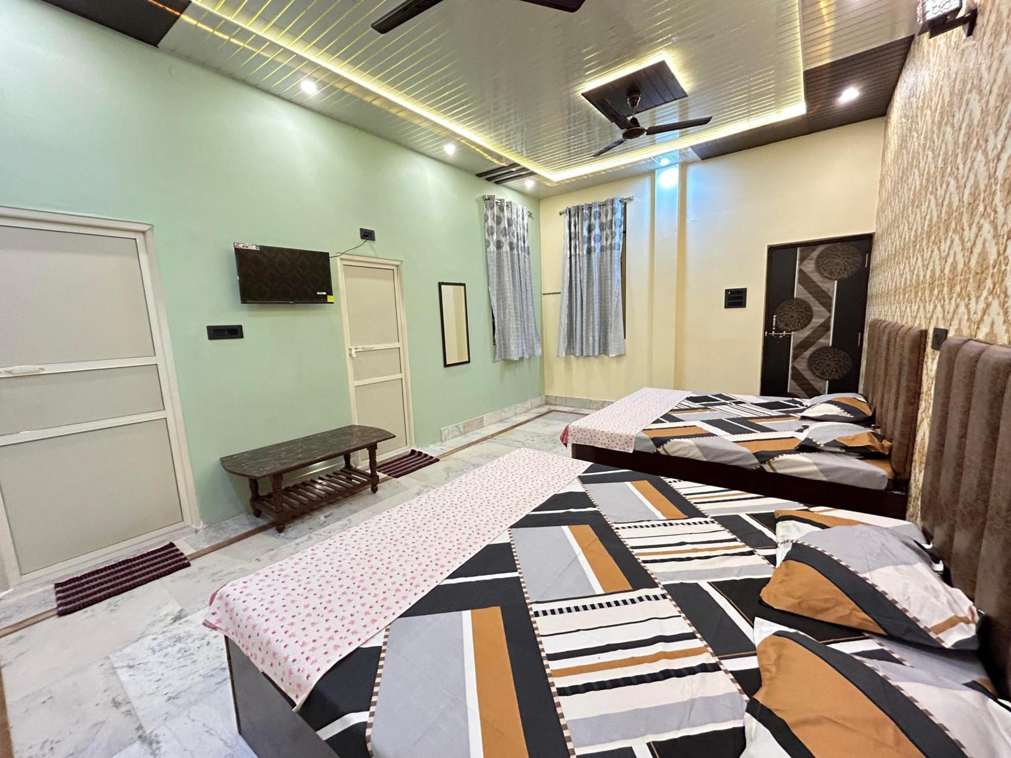 Temple Town Homes Assi Ghat Hostel *