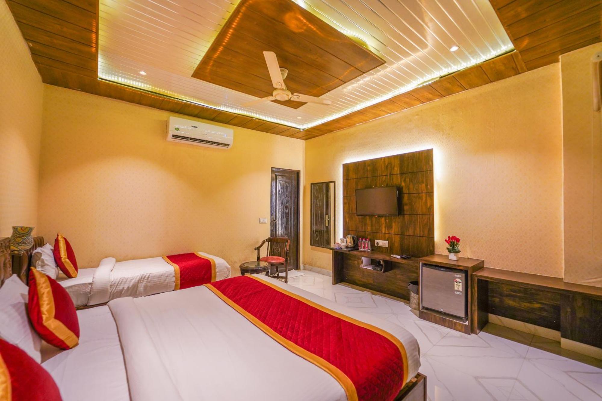 Shiv Rudraksh 3* Varanasi