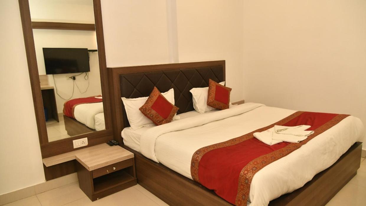 Mm Continental Hotel Varanasi