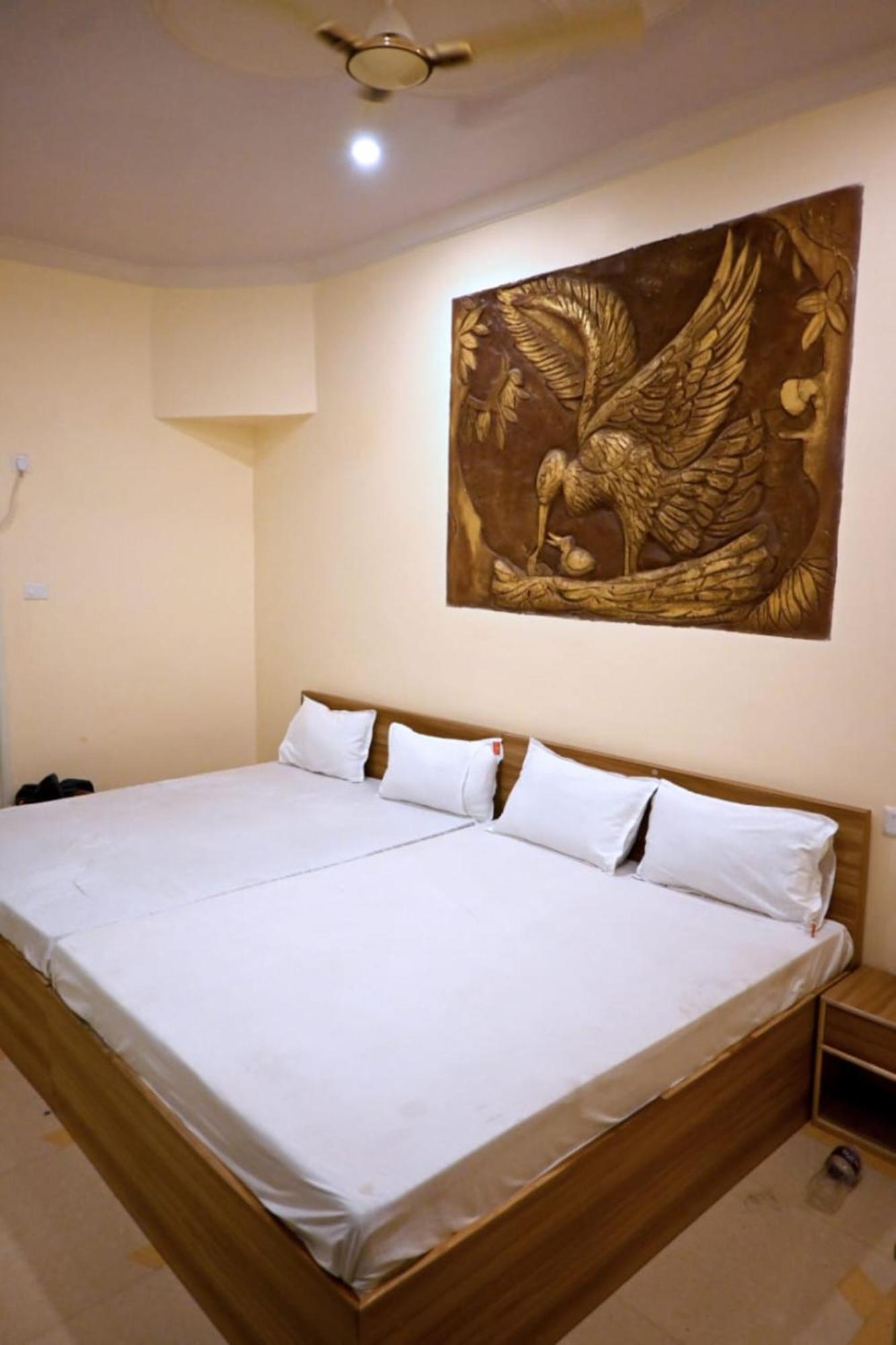 Hotel Goroomgo Bhagwan Das Varanasi
