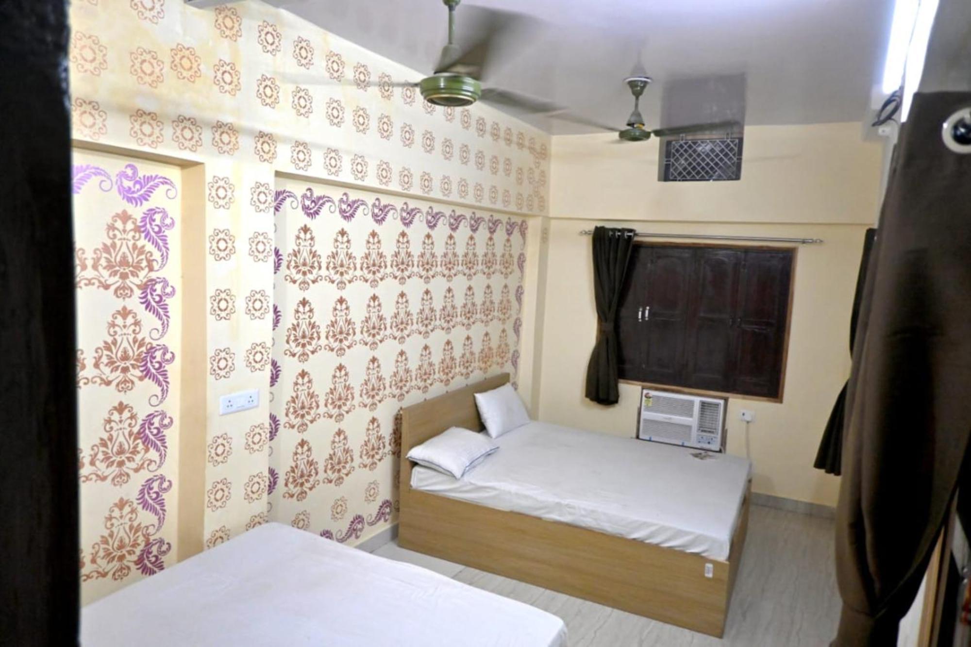 Hotel Goroomgo Bhagwan Das Varanasi