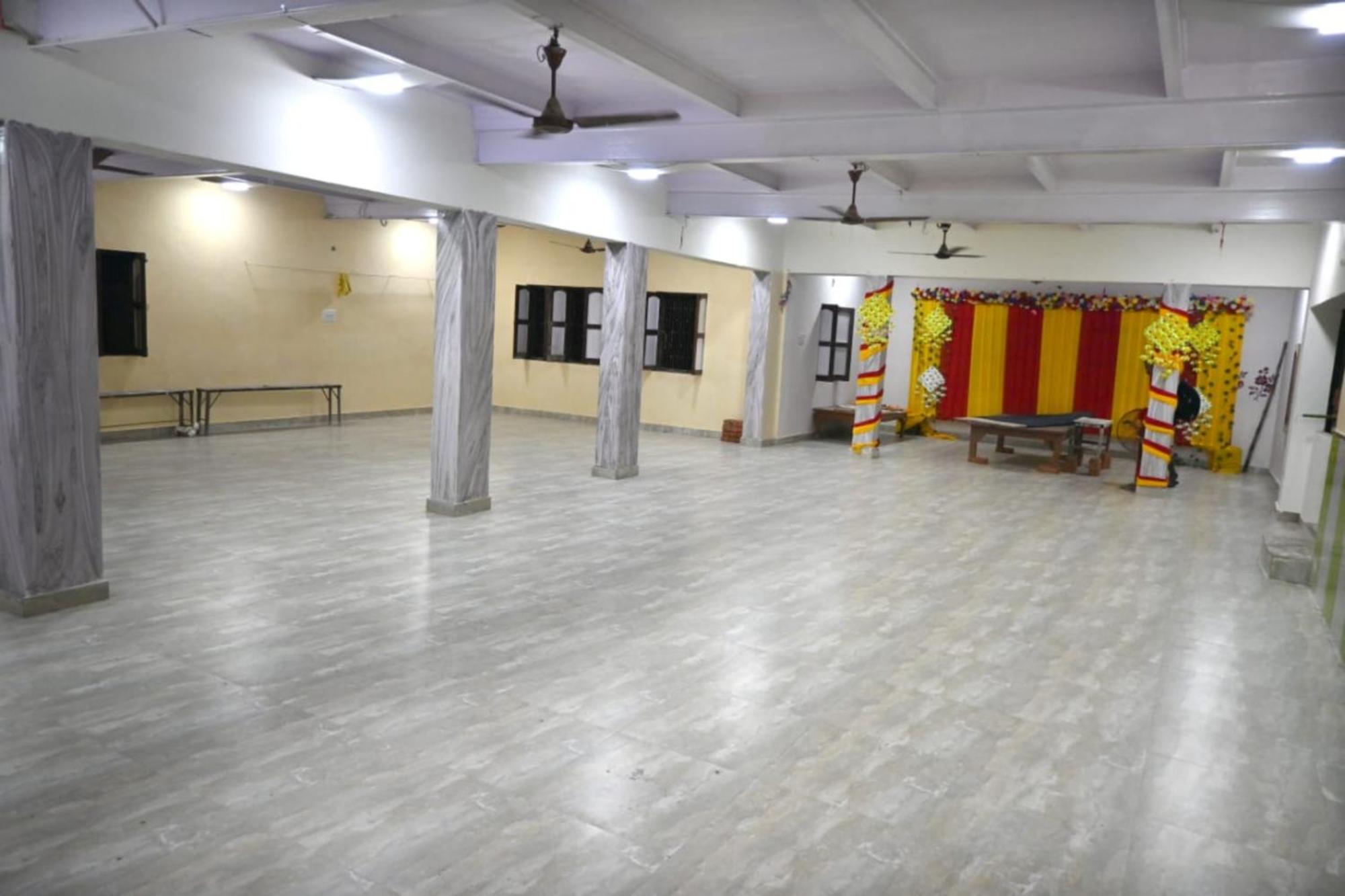 Hotel Goroomgo Bhagwan Das
