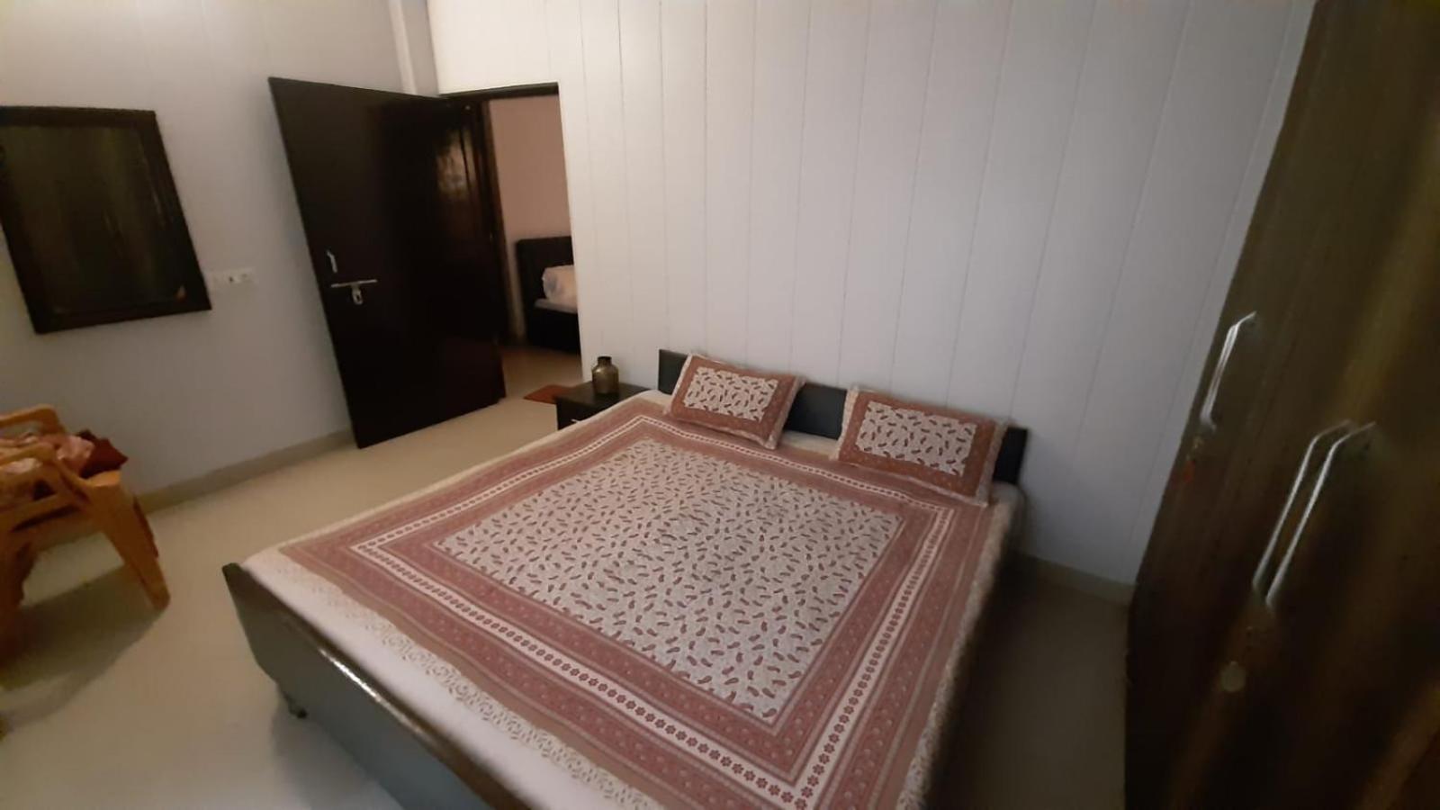 Raj Kashi Homestay *