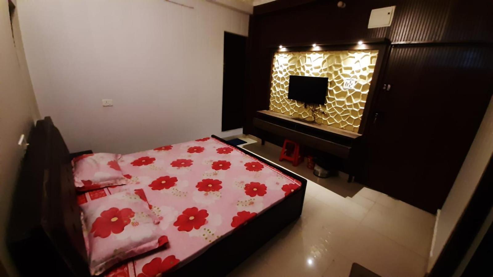 Raj Kashi Homestay