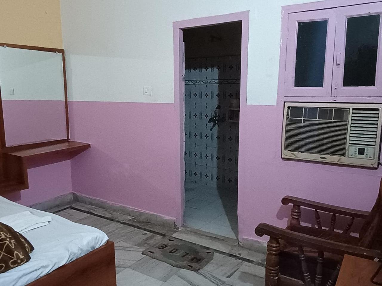 Guest house Rudra Dashaswmedh Ghat *