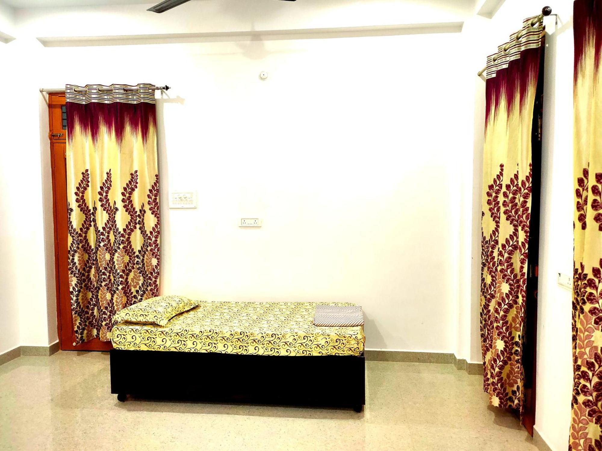 View Luxury Apartment Varanasi