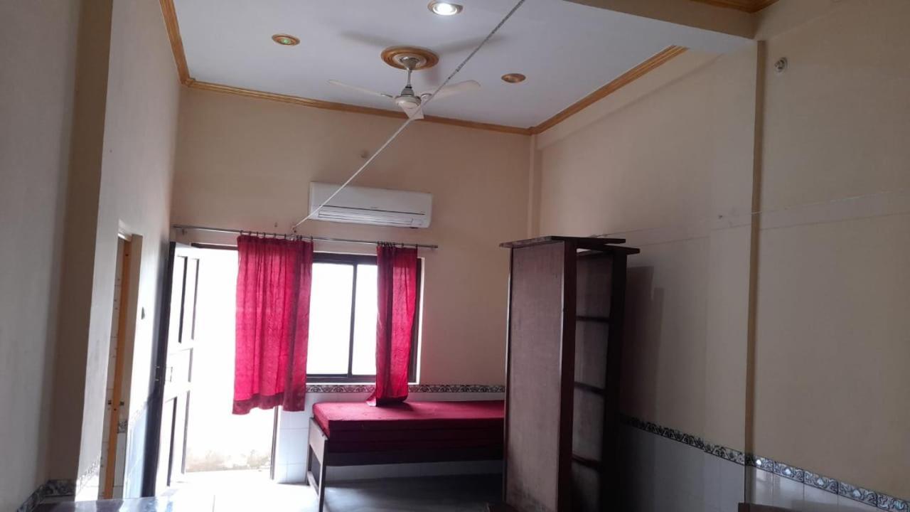 Spot On D C Medi Centre Hotel 3*