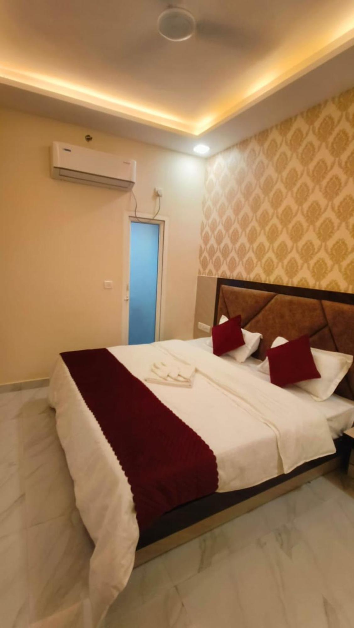 Prakash Residency Near Kashi Vishwanath Temple 700m Varanasi